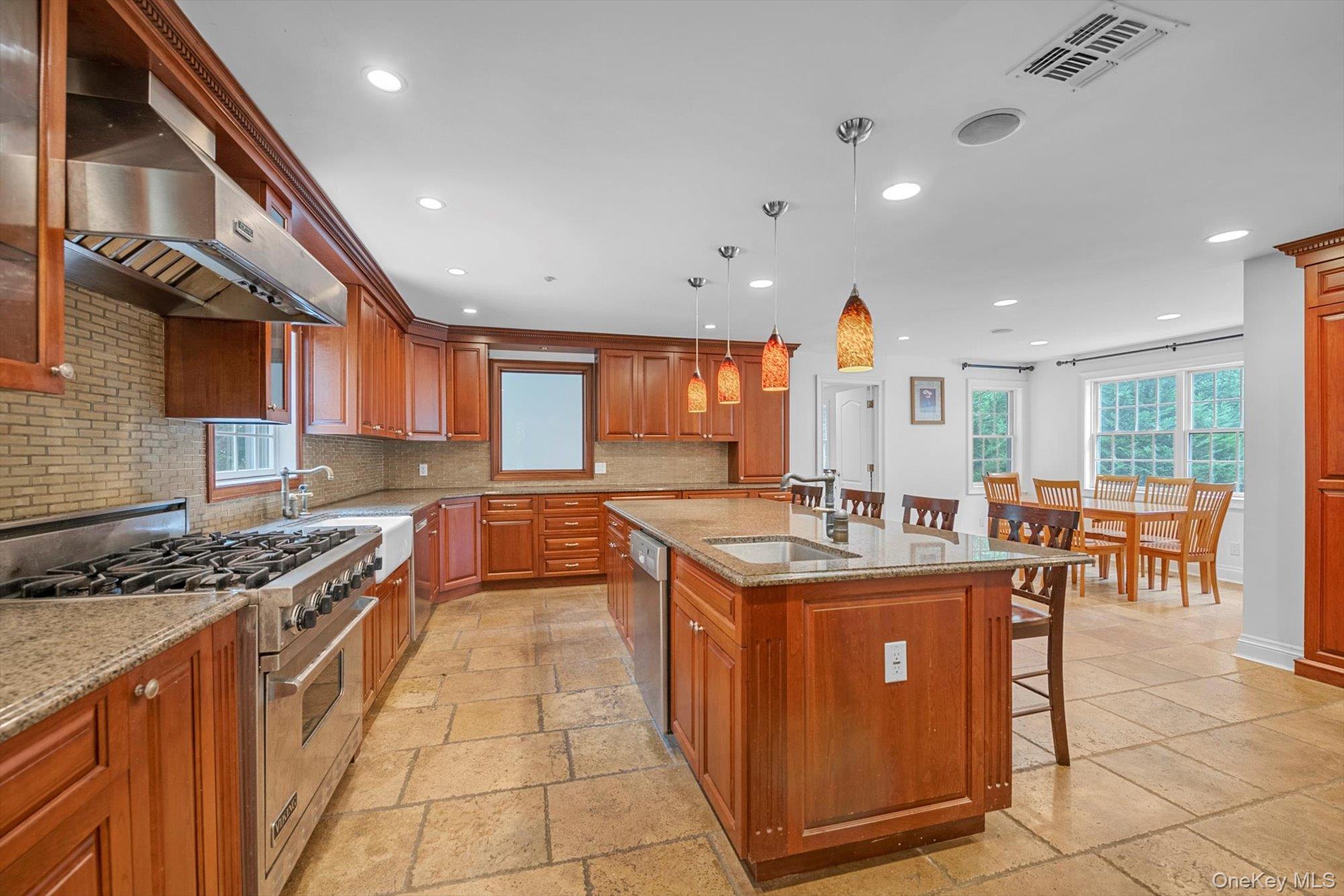 #12 photo, 87 Arleigh Road, Great Neck , NY 11021