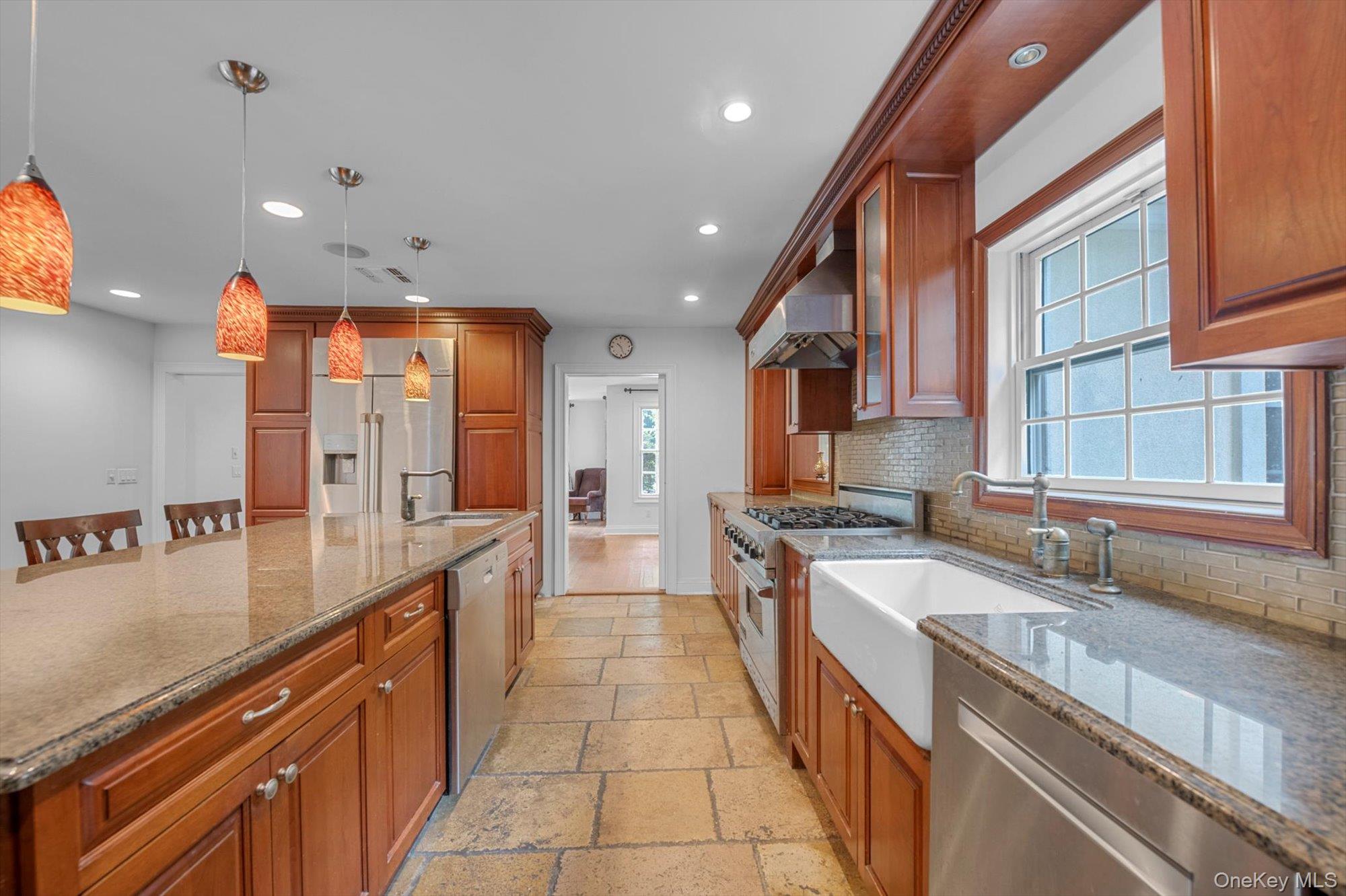 #13 photo, 87 Arleigh Road, Great Neck , NY 11021