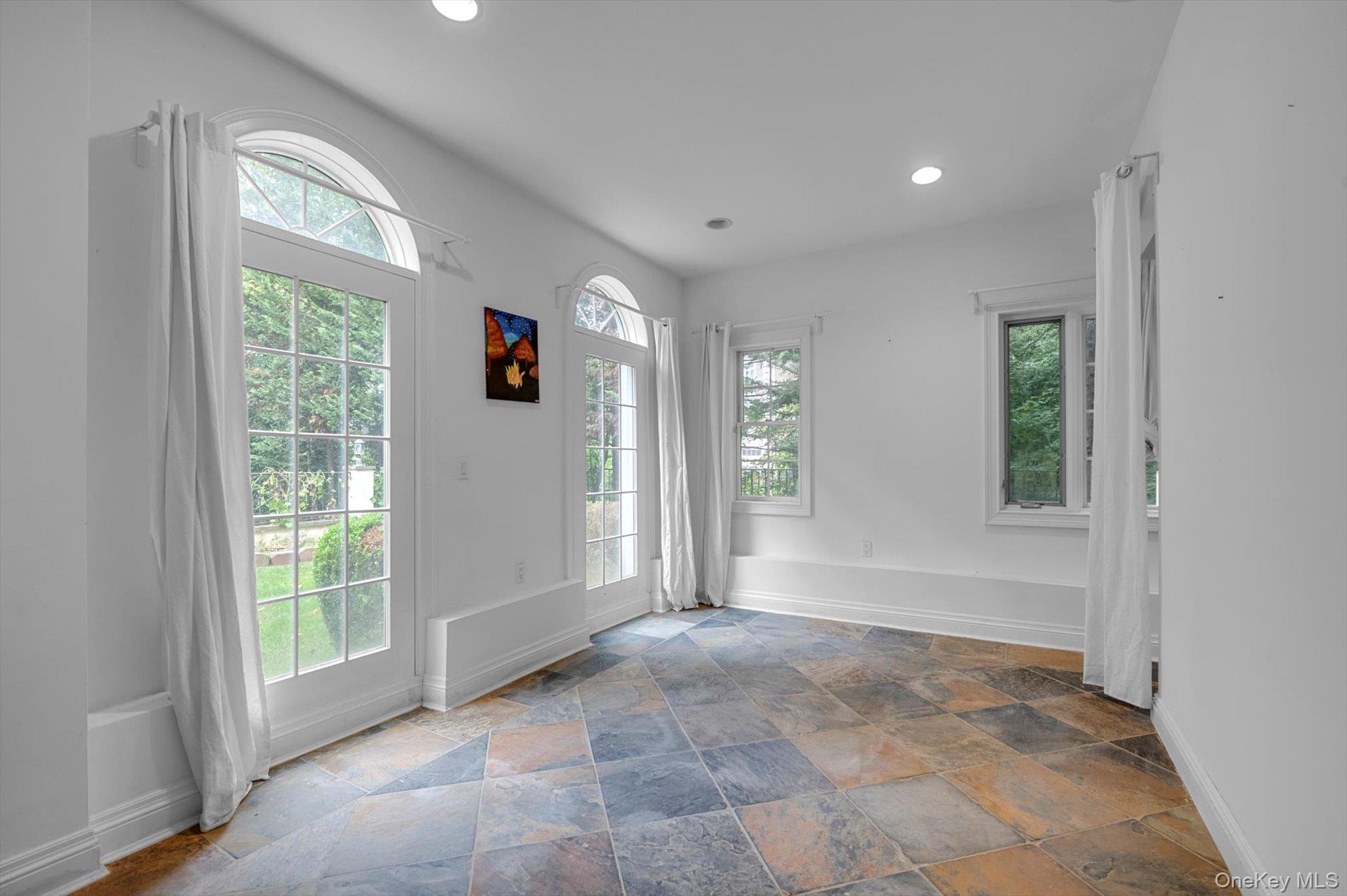 #18 photo, 87 Arleigh Road, Great Neck , NY 11021