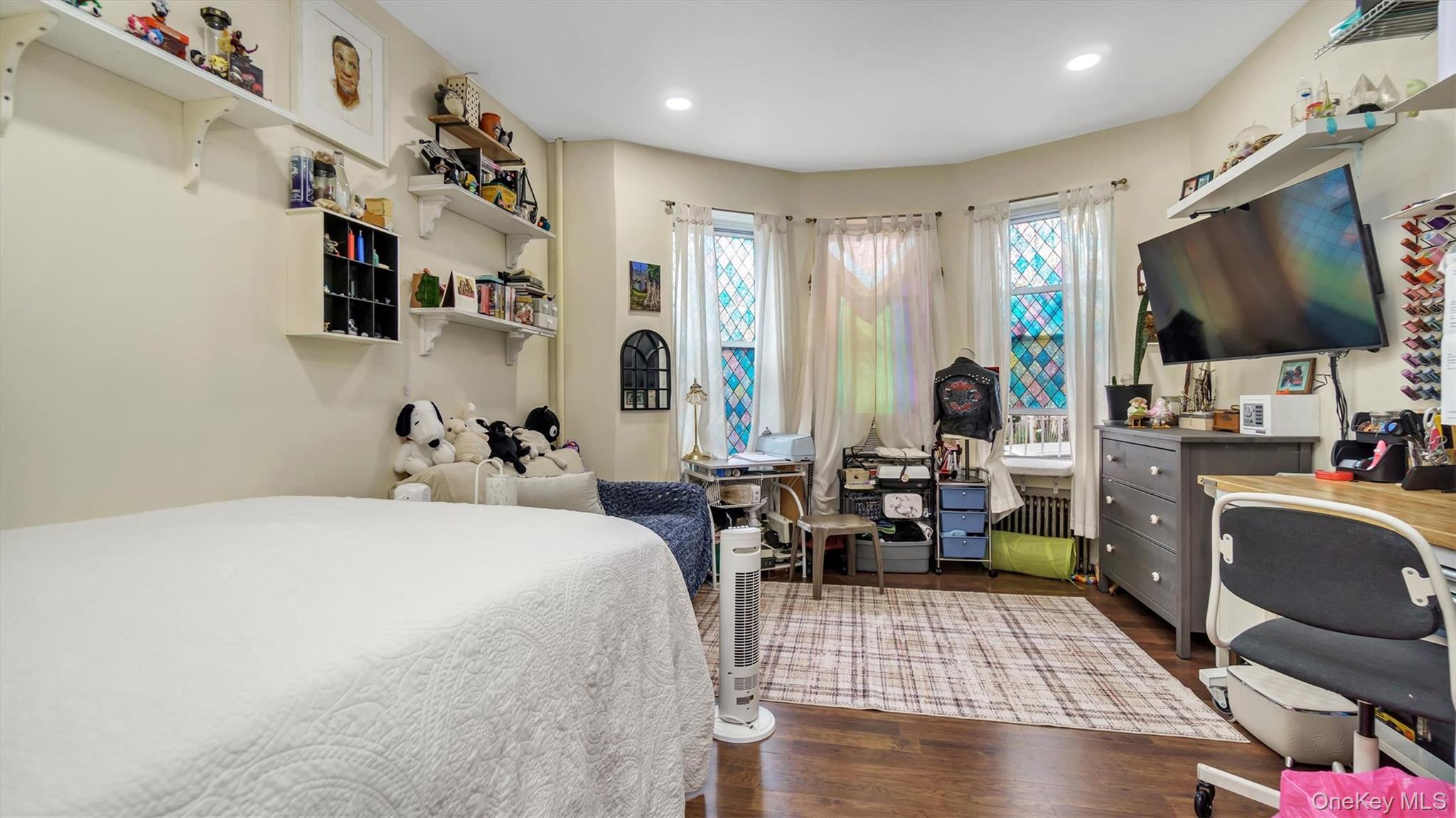 #16 photo, 453 Ridgewood Avenue, Brooklyn , NY 11208