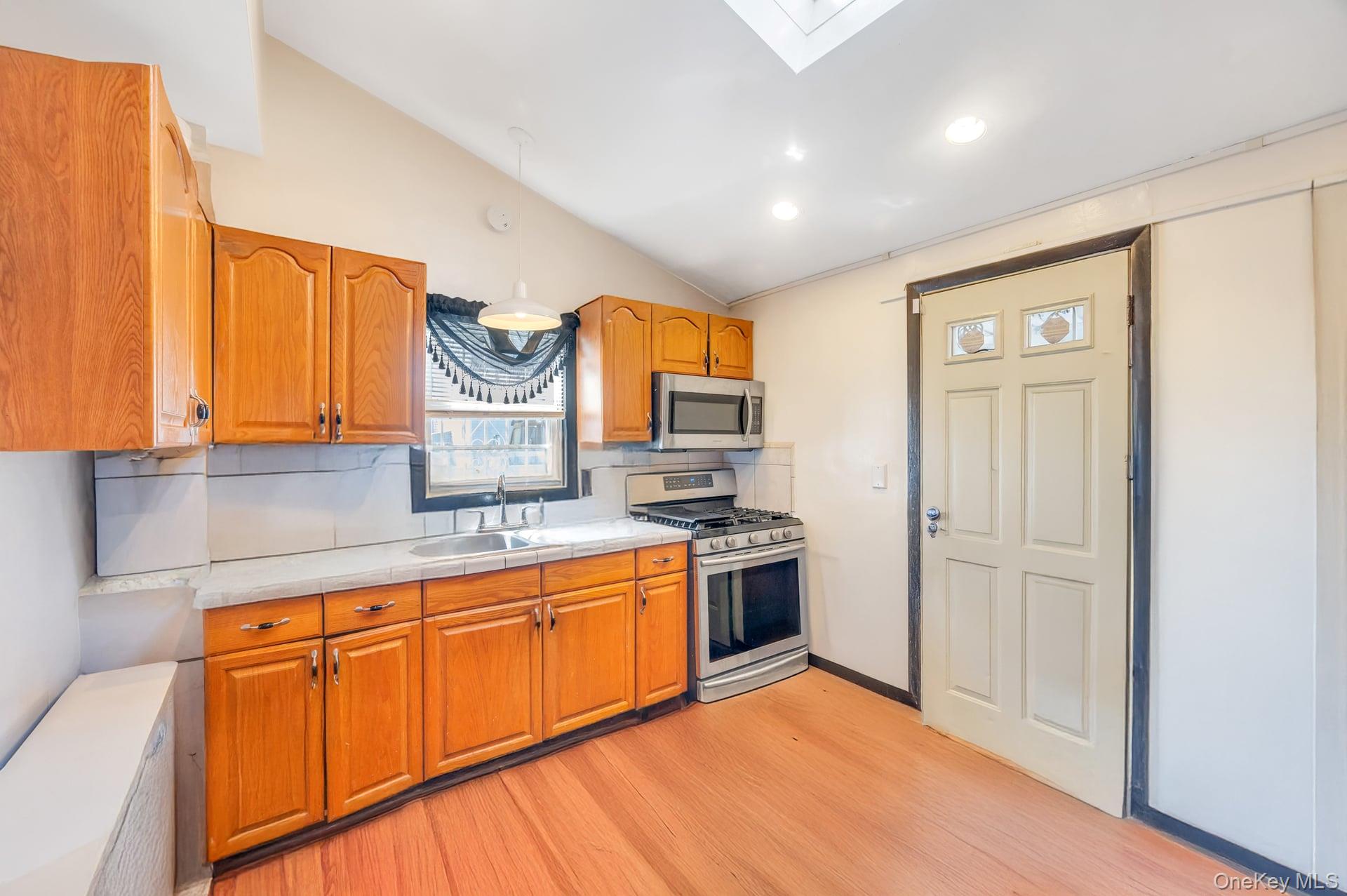 #15 photo, 11984 178th Place, クイーンズ区 Jamaica , NY 11434