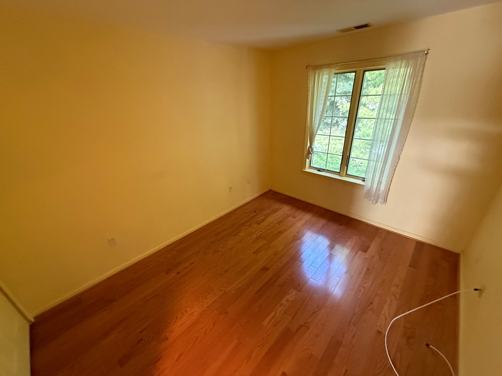 #11 photo, 24188 Oak Park Dr., #188, Little Neck , NY 11362