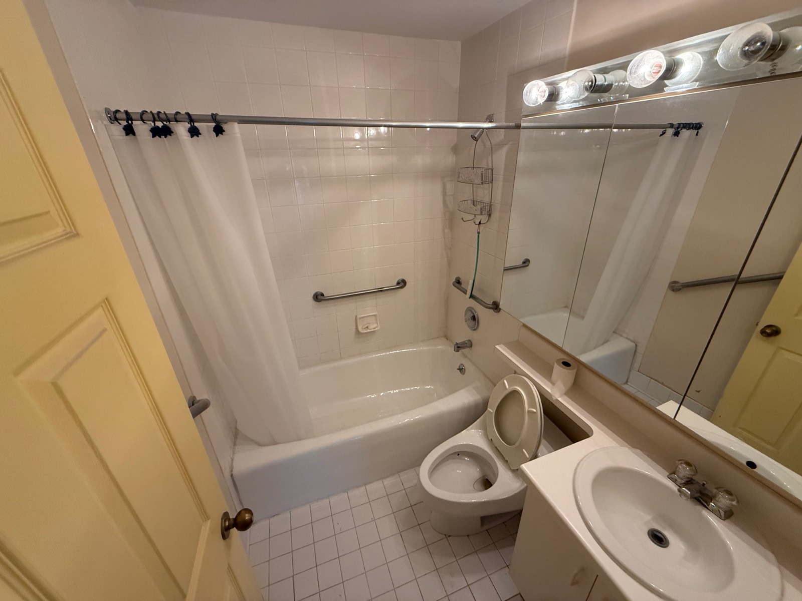 #8 photo, 24188 Oak Park Dr., #188, Little Neck , NY 11362