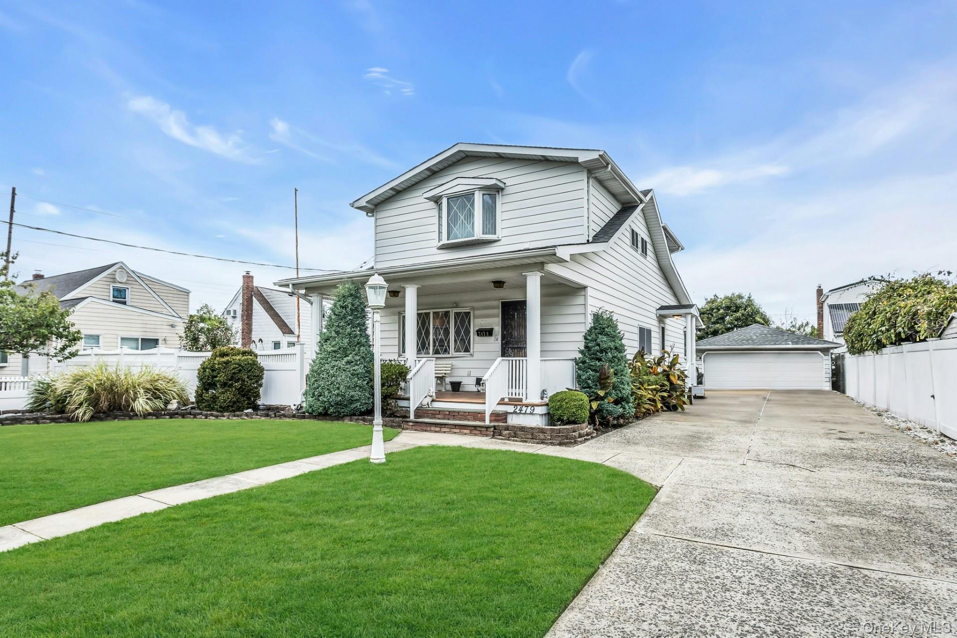 #2 photo, 2479 Tonquin Street, East Meadow , NY 11554