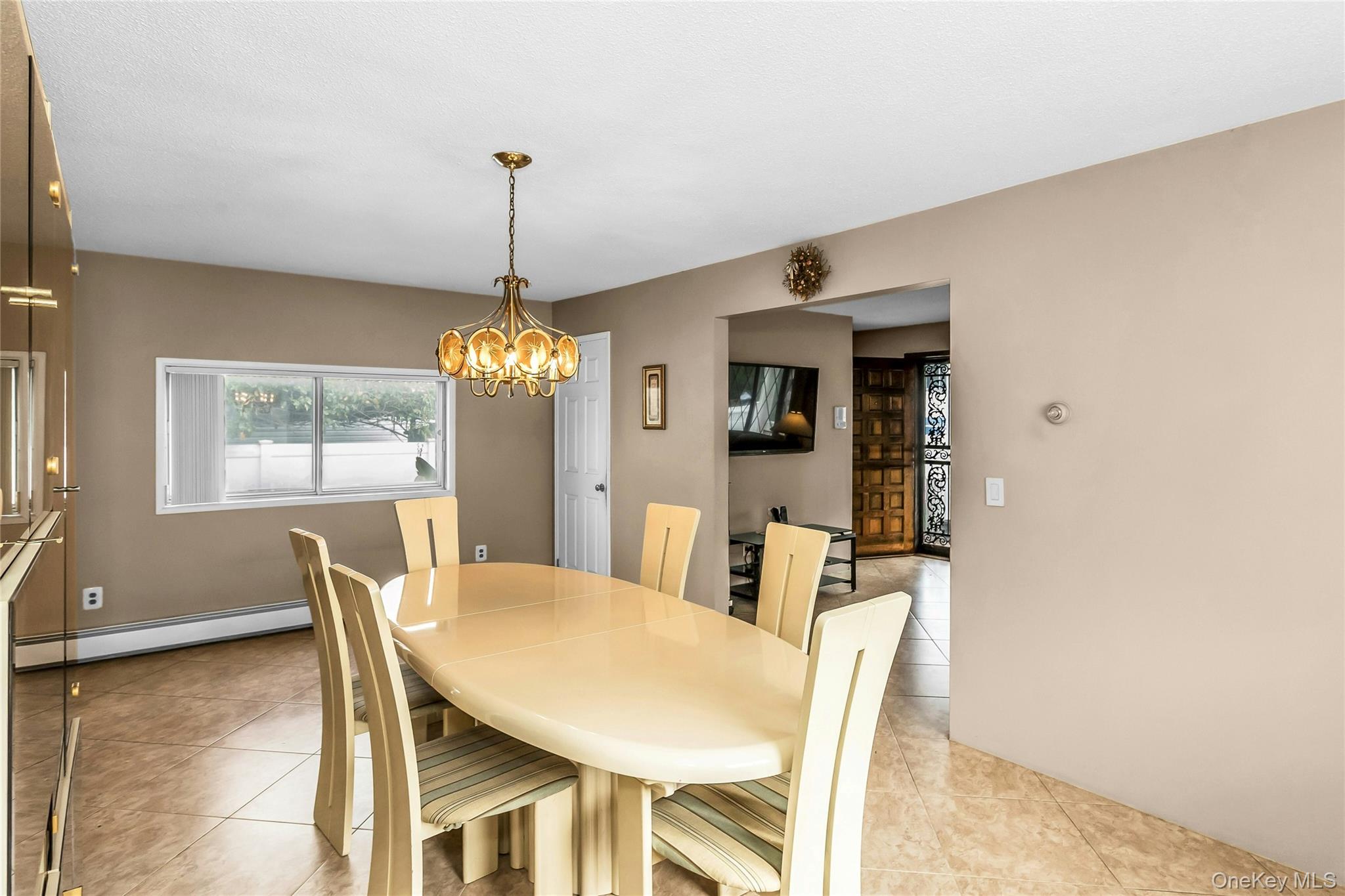 #9 photo, 2479 Tonquin Street, East Meadow , NY 11554