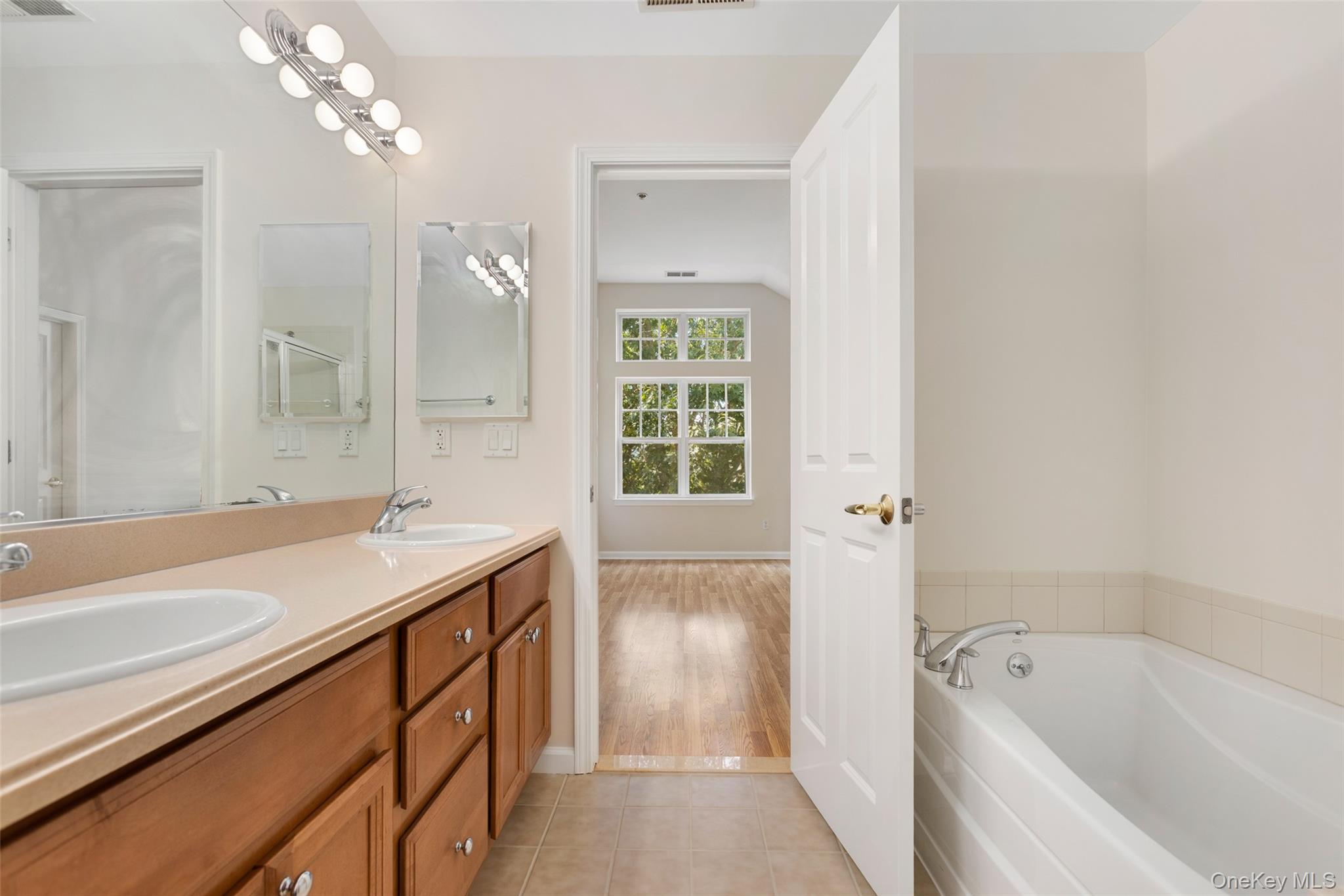 #15 photo, 223 Viewpoint Terrace, Peekskill , NY 10566