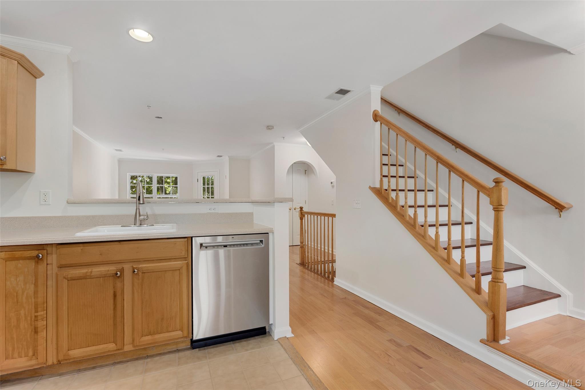 #8 photo, 223 Viewpoint Terrace, Peekskill , NY 10566