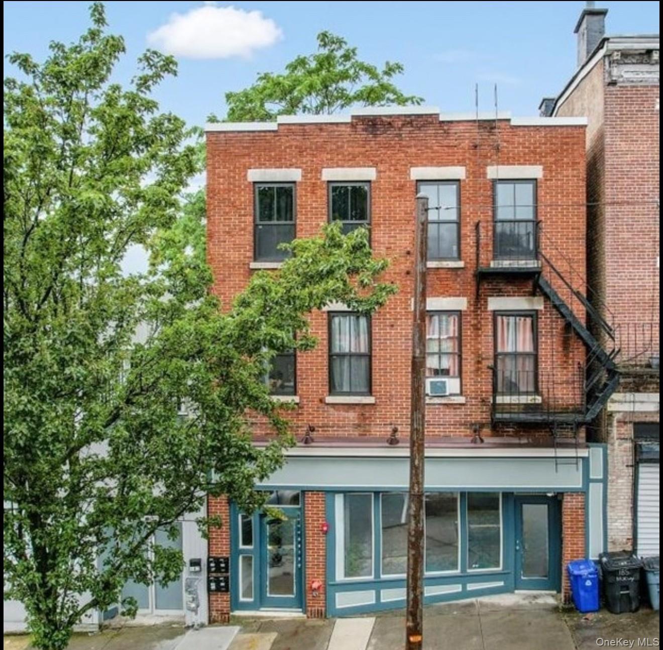 #1 photo, 185 Broadway, Newburgh , NY 12550