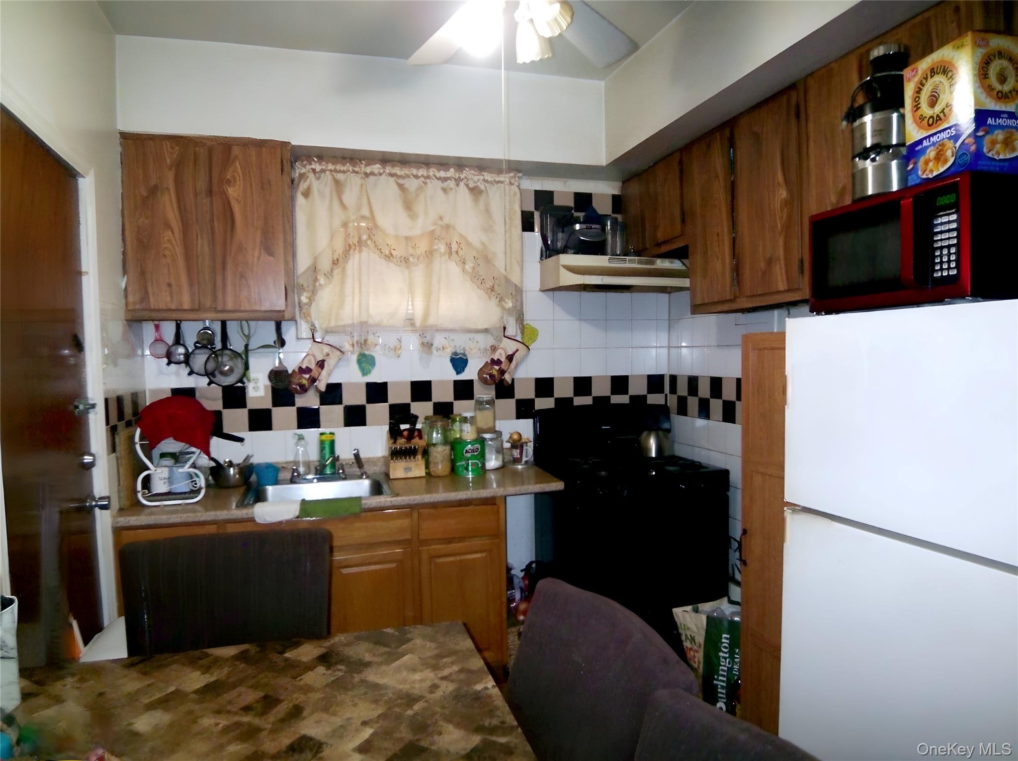 #17 photo, 1719 Bussing Avenue, Bronx , NY 10466