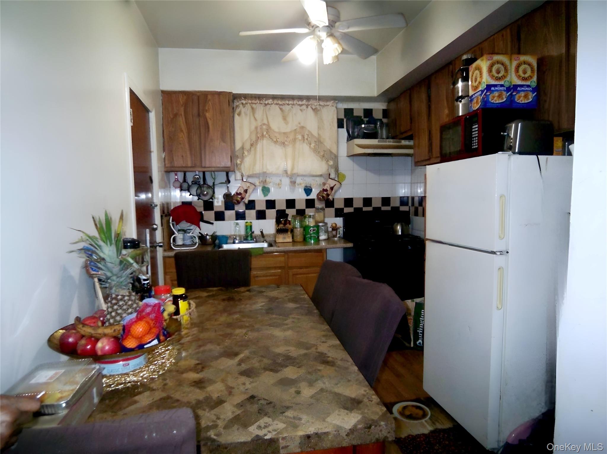 #18 photo, 1719 Bussing Avenue, Bronx , NY 10466