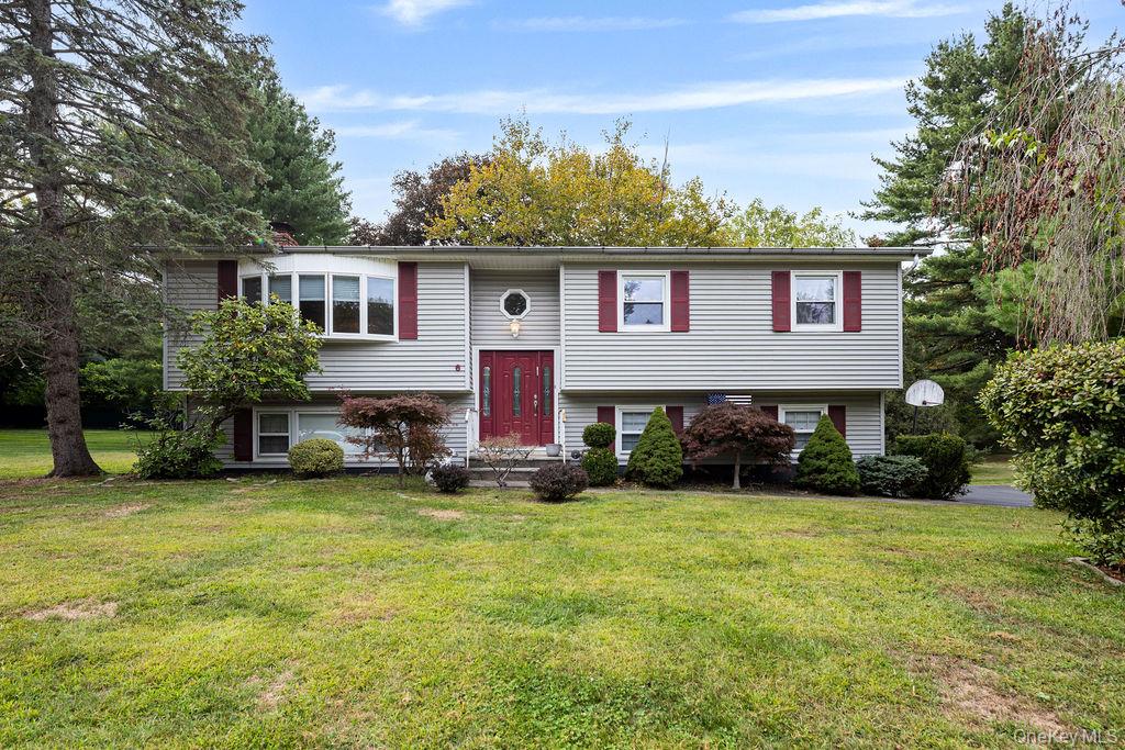 #1 photo, 6 Fairway Oval, Spring Valley , NY 10977