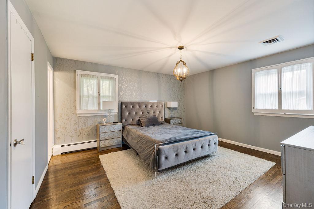 #17 photo, 6 Fairway Oval, Spring Valley , NY 10977