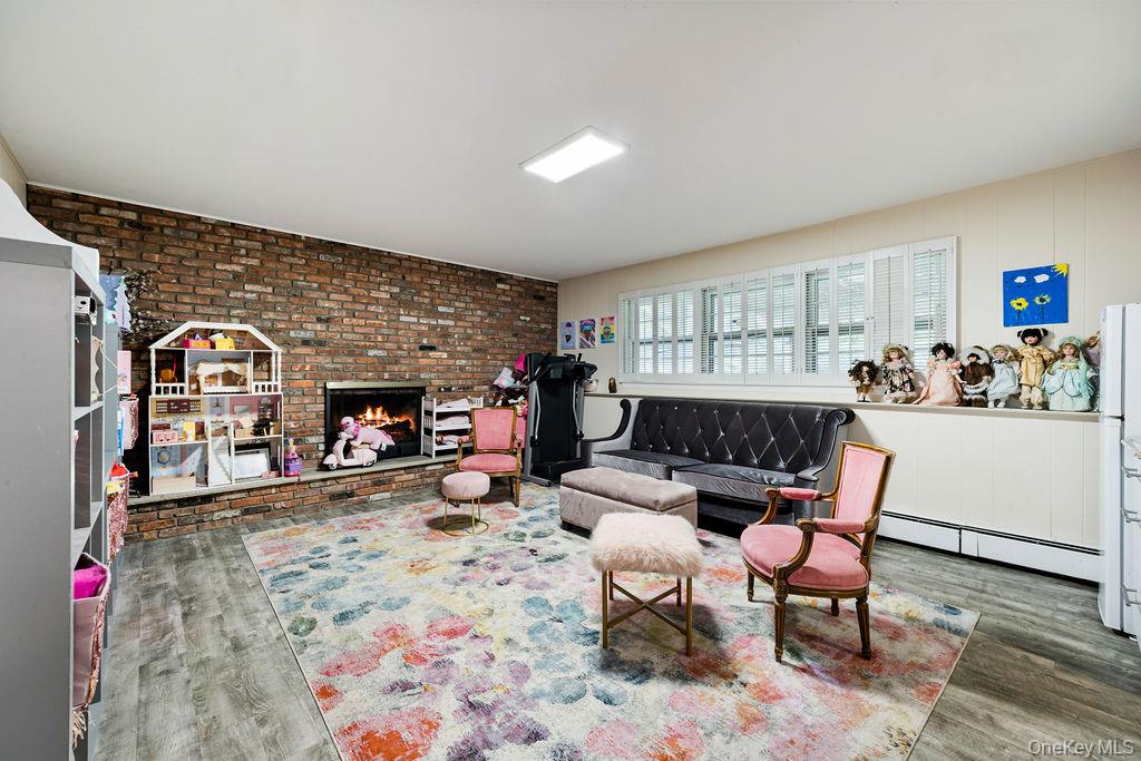 #19 photo, 6 Fairway Oval, Spring Valley , NY 10977