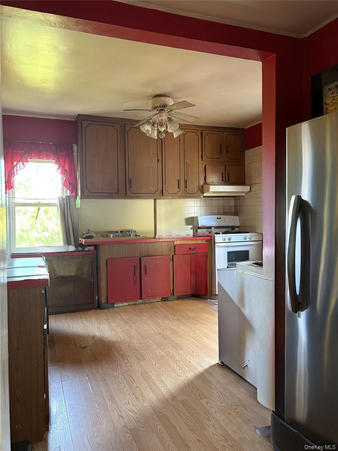 #4 photo, 34 Hilltop Avenue, New Rochelle , NY 10801