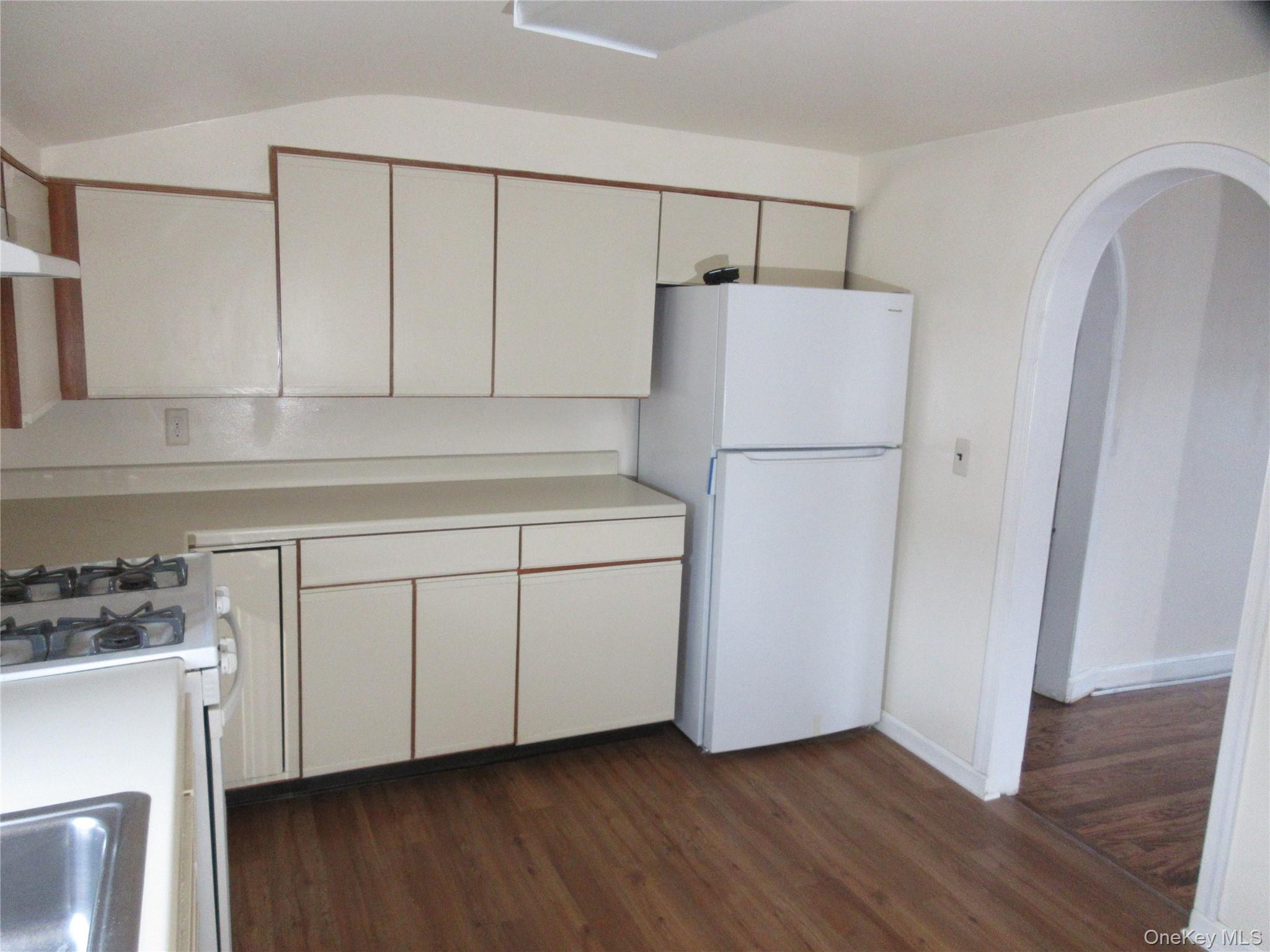 #17 photo, 98 Lincoln Avenue, West Harrison , NY 10604