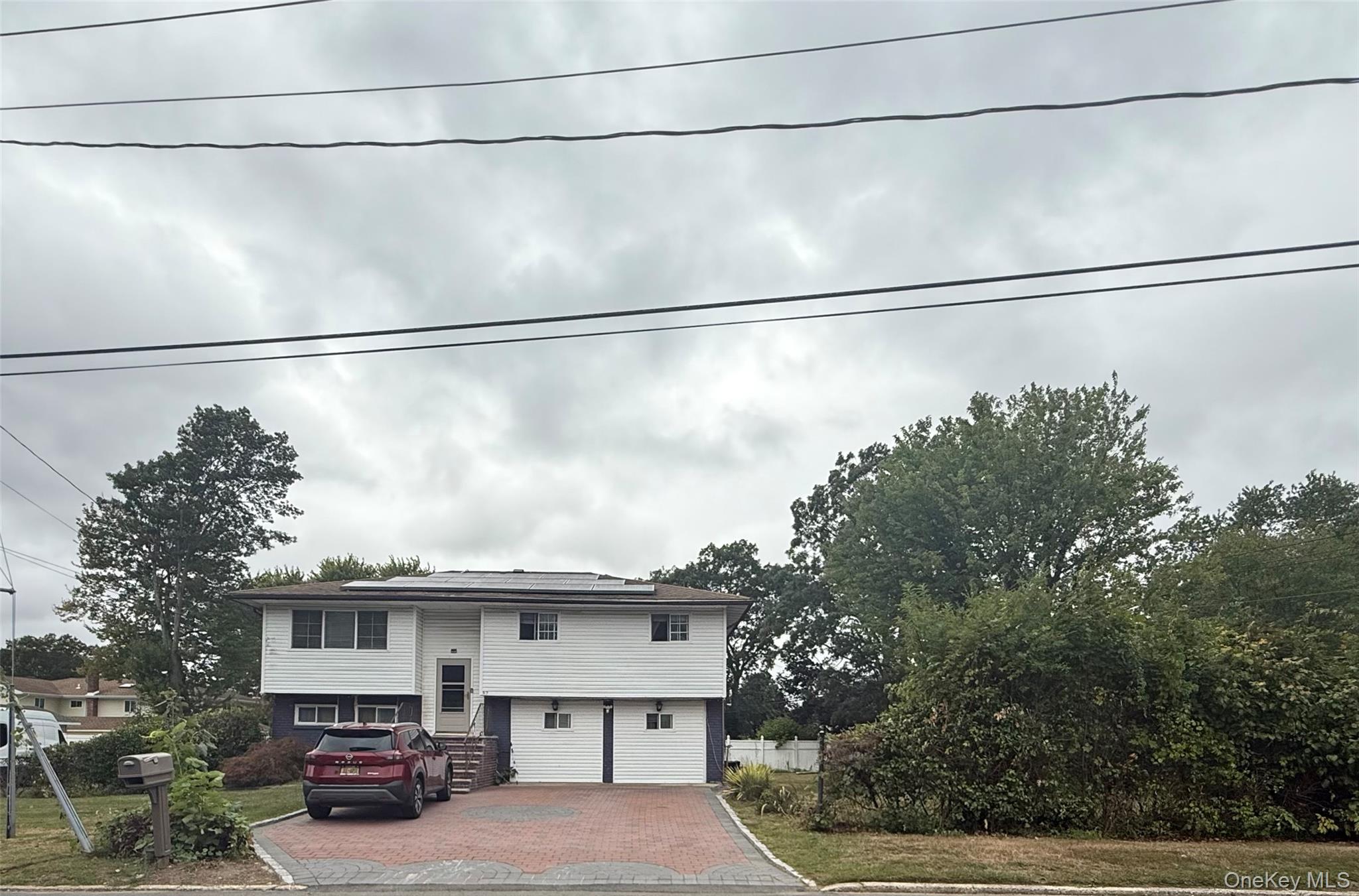 #1 photo, 82 Schenectady Avenue, सफ़ोक काउंटी West Babylon , NY 11704