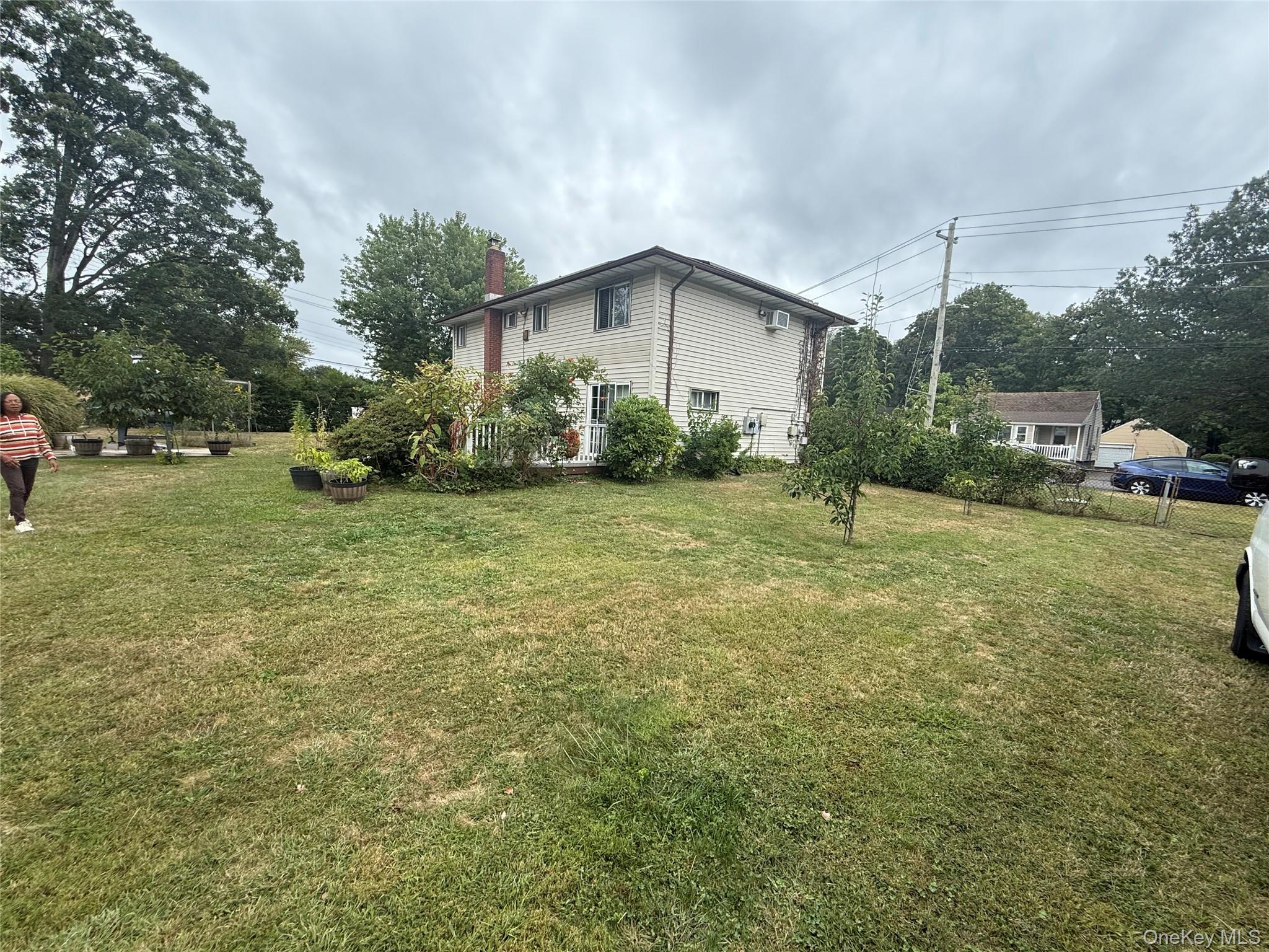 #13 photo, 82 Schenectady Avenue, सफ़ोक काउंटी West Babylon , NY 11704