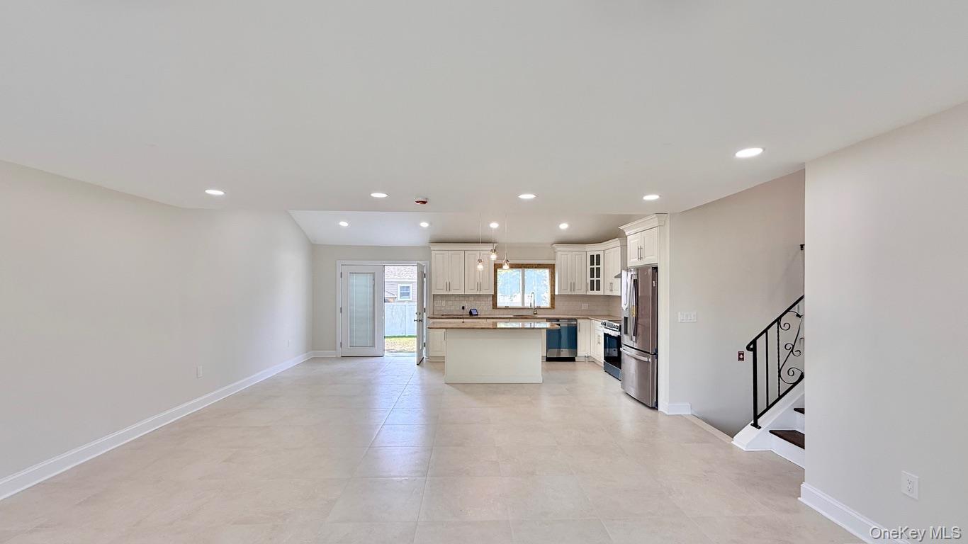 #10 photo, 2166 Isabelle Ct, North Bellmore , NY 11710