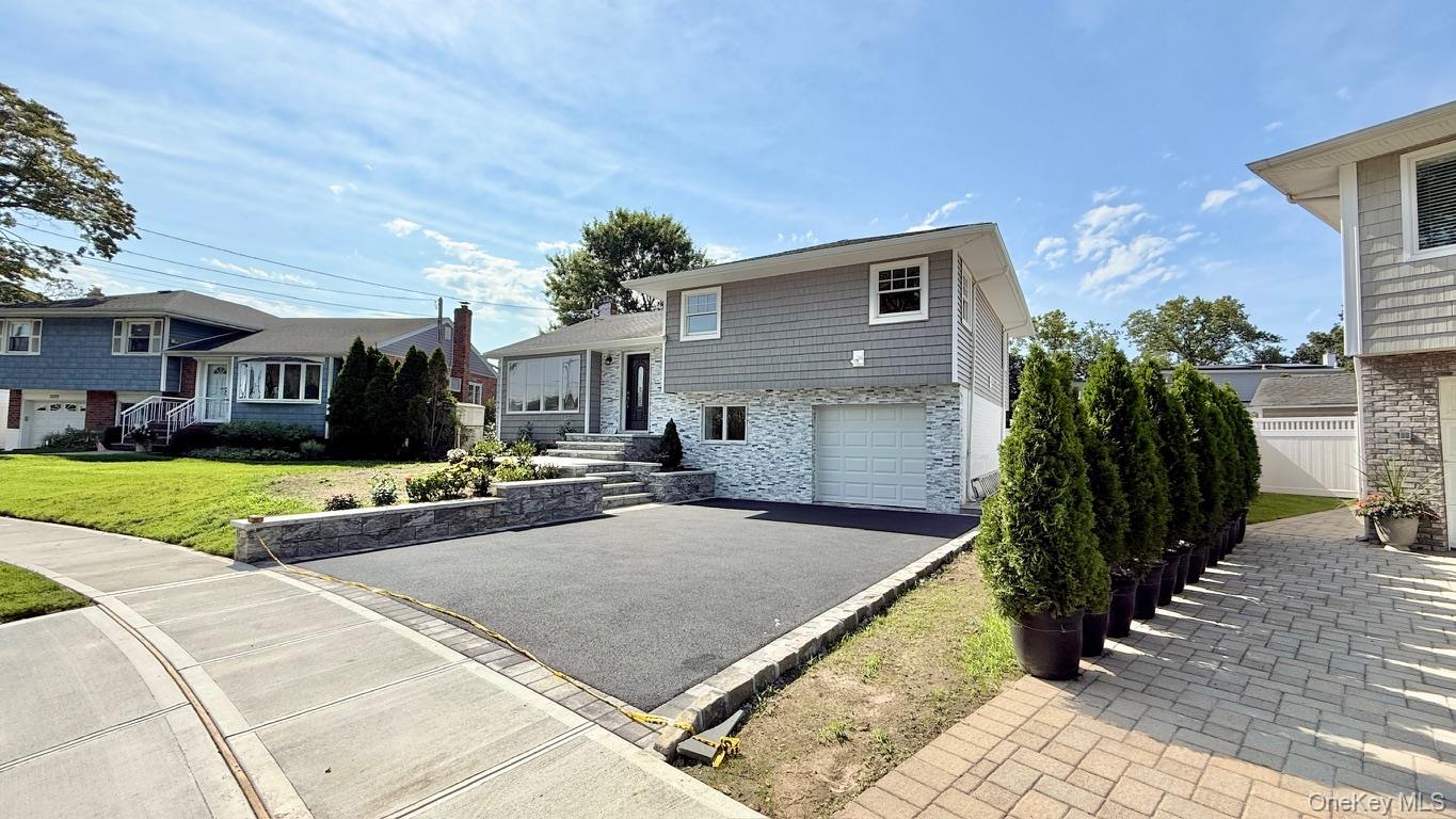 #5 photo, 2166 Isabelle Ct, North Bellmore , NY 11710