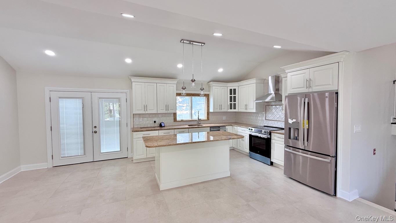 #6 photo, 2166 Isabelle Ct, North Bellmore , NY 11710