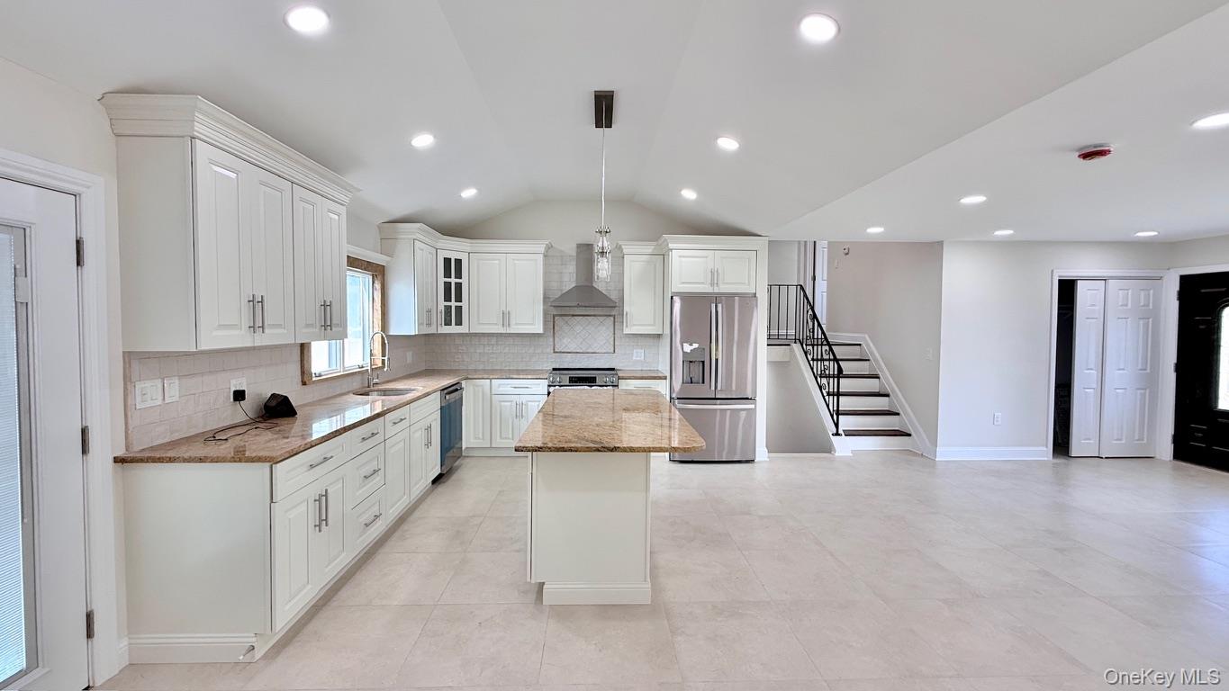 #7 photo, 2166 Isabelle Ct, North Bellmore , NY 11710