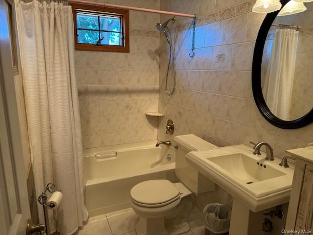 #12 photo, 24 Patricia Lane, Syosset , NY 11791