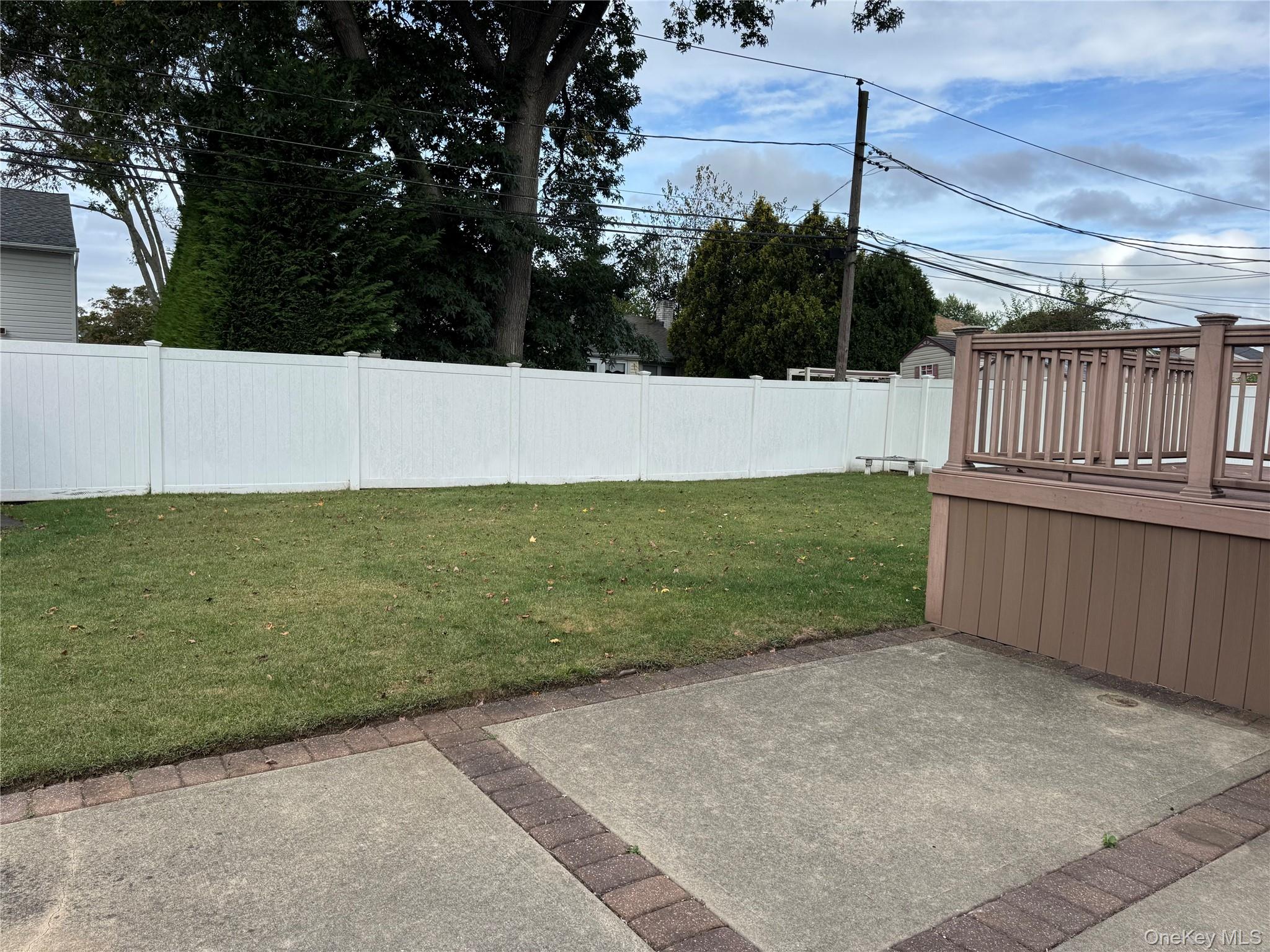 #16 photo, 24 Patricia Lane, Syosset , NY 11791