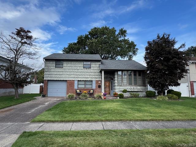 #2 photo, 24 Patricia Lane, Syosset , NY 11791