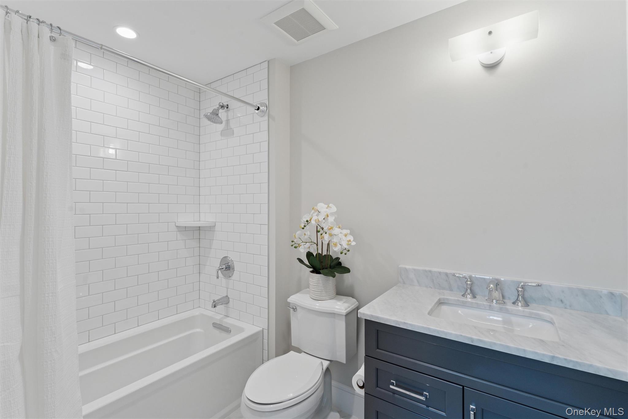 #20 photo, 7 Margareta Court, Westhampton Beach , NY 11978