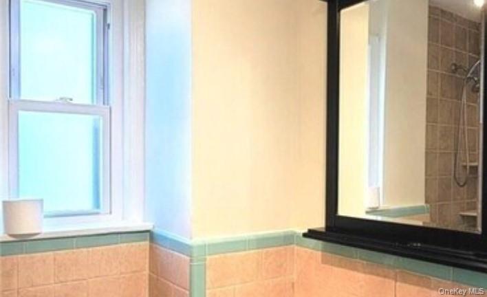 #12 photo, 56 Marlboro Road, Valley Stream , NY 11581