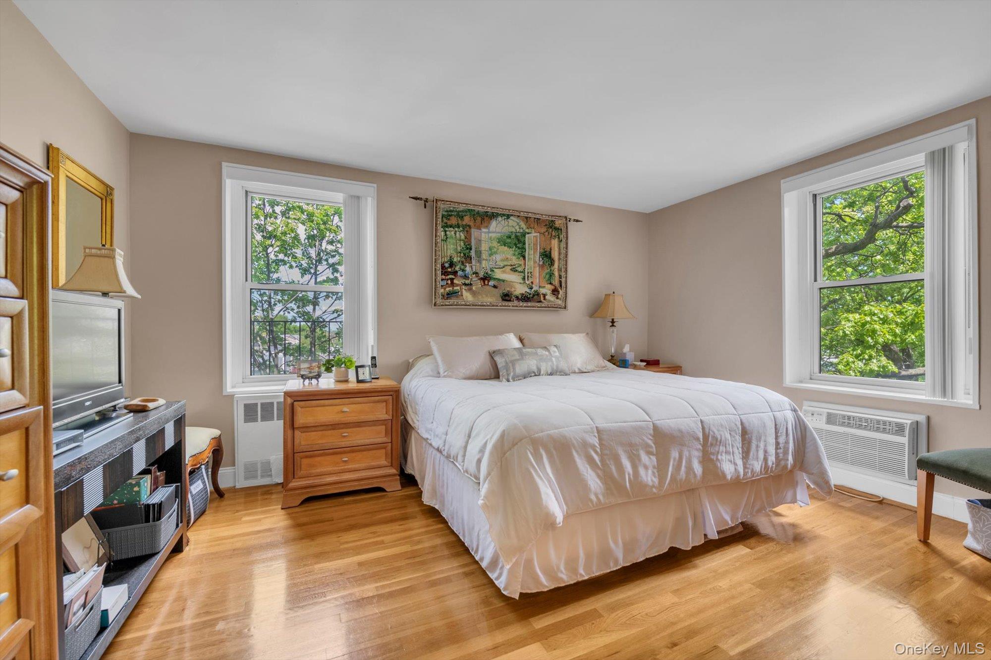 #10 photo, 209-25 18th Avenue, קווינס Bayside , NY 11360