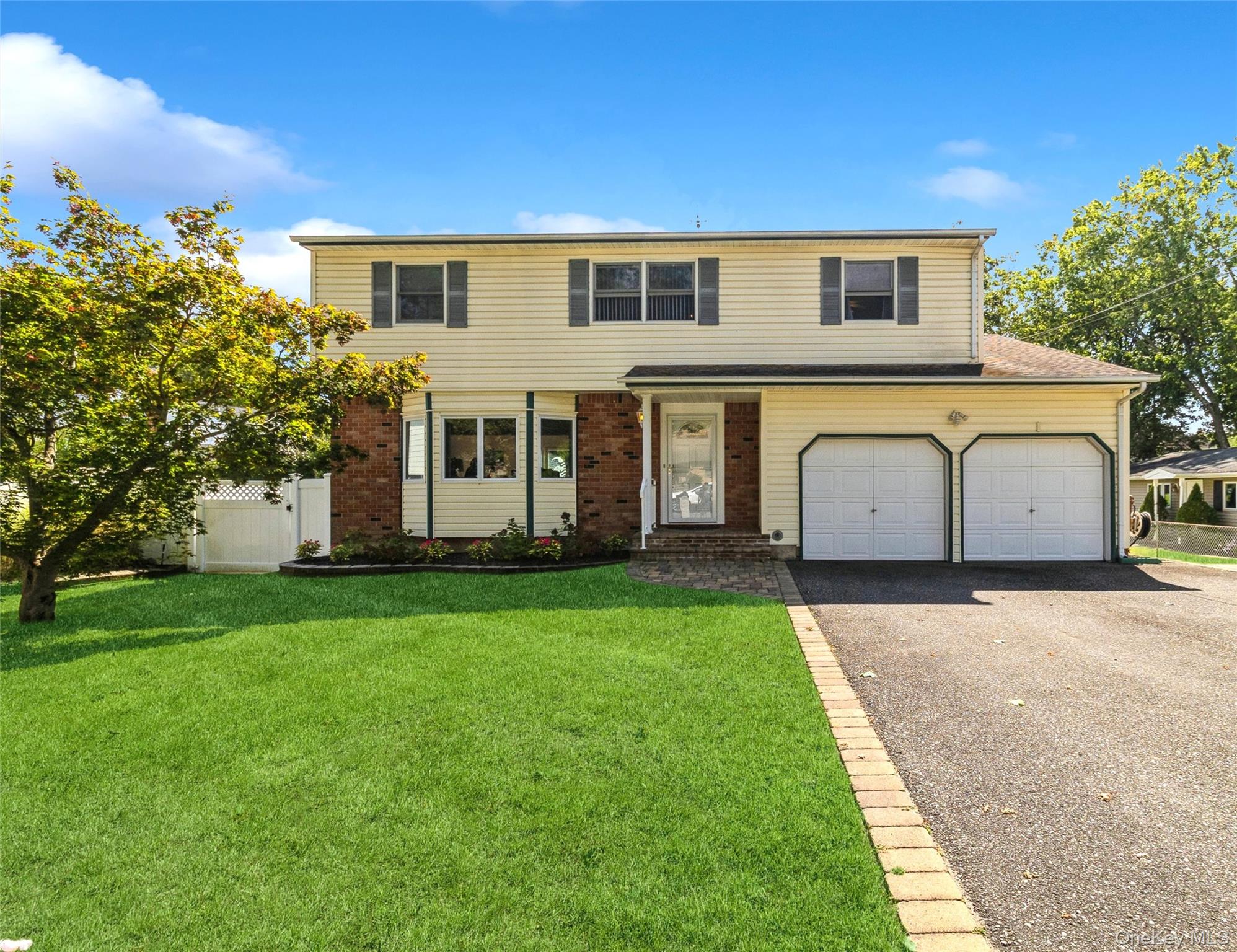 #1 photo, 486 Thrift Street, Ronkonkoma , NY 11779