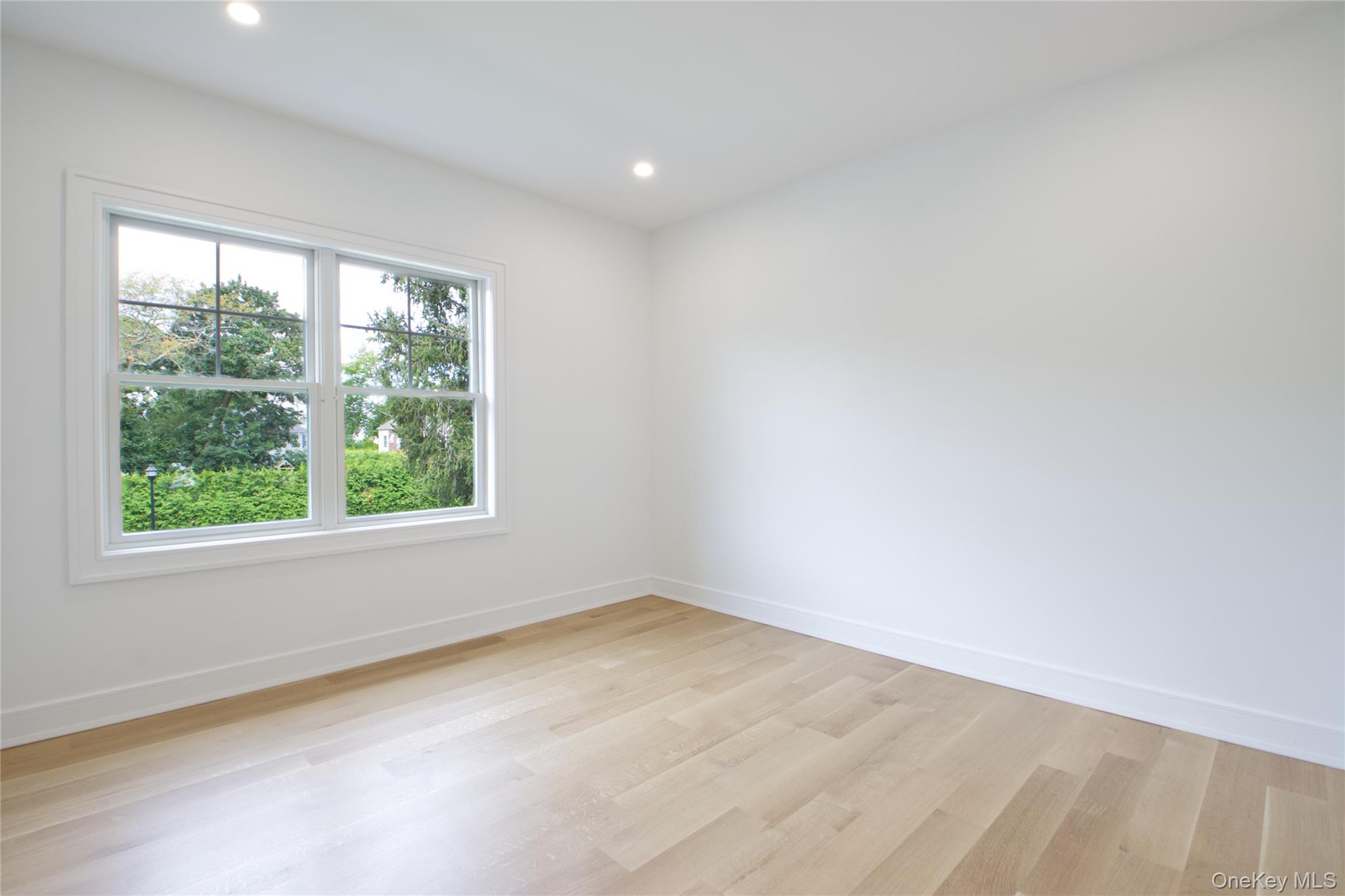 #19 photo, 225 Brixton Road, Garden City , NY 11530