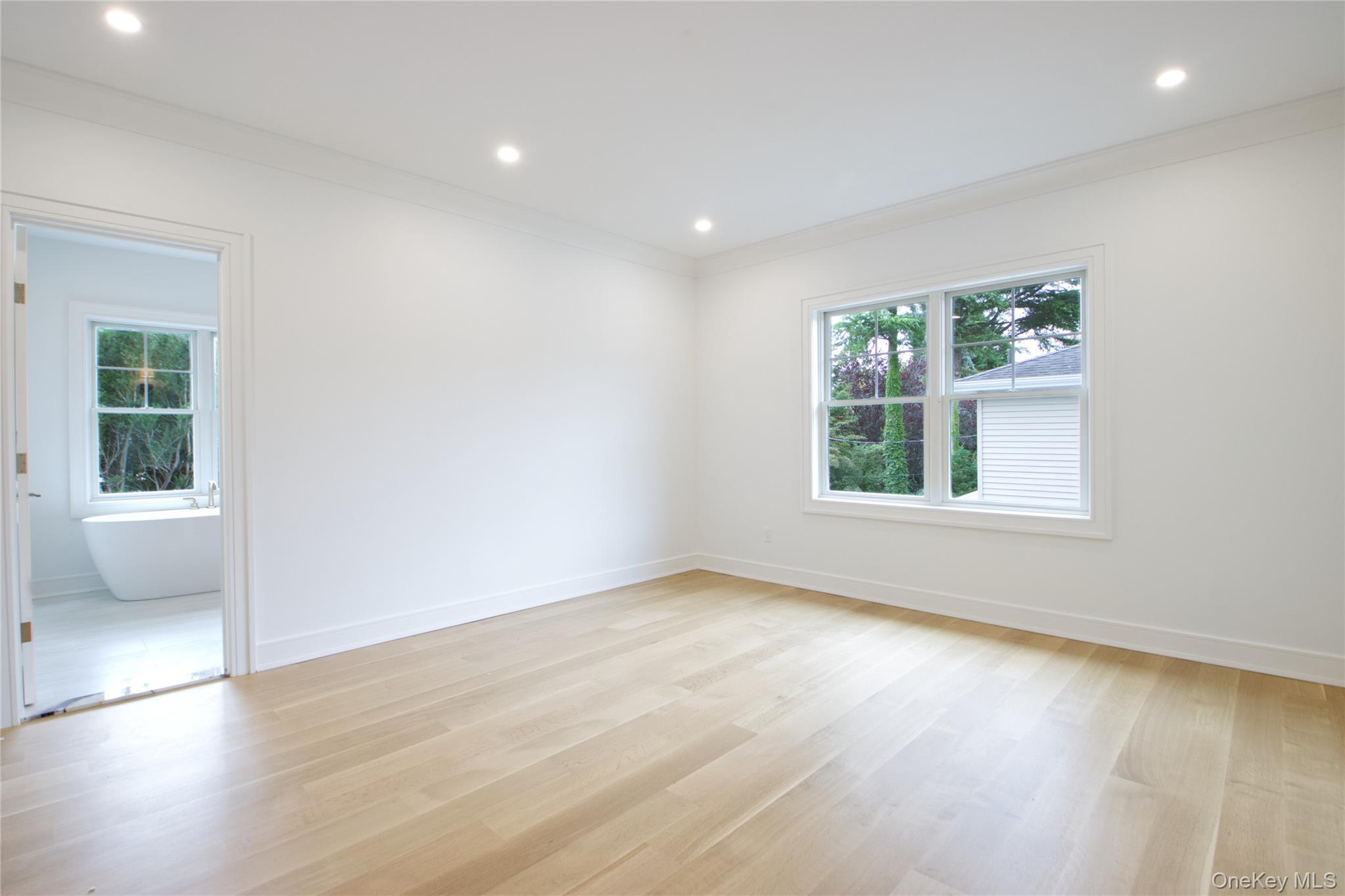 #20 photo, 225 Brixton Road, Garden City , NY 11530