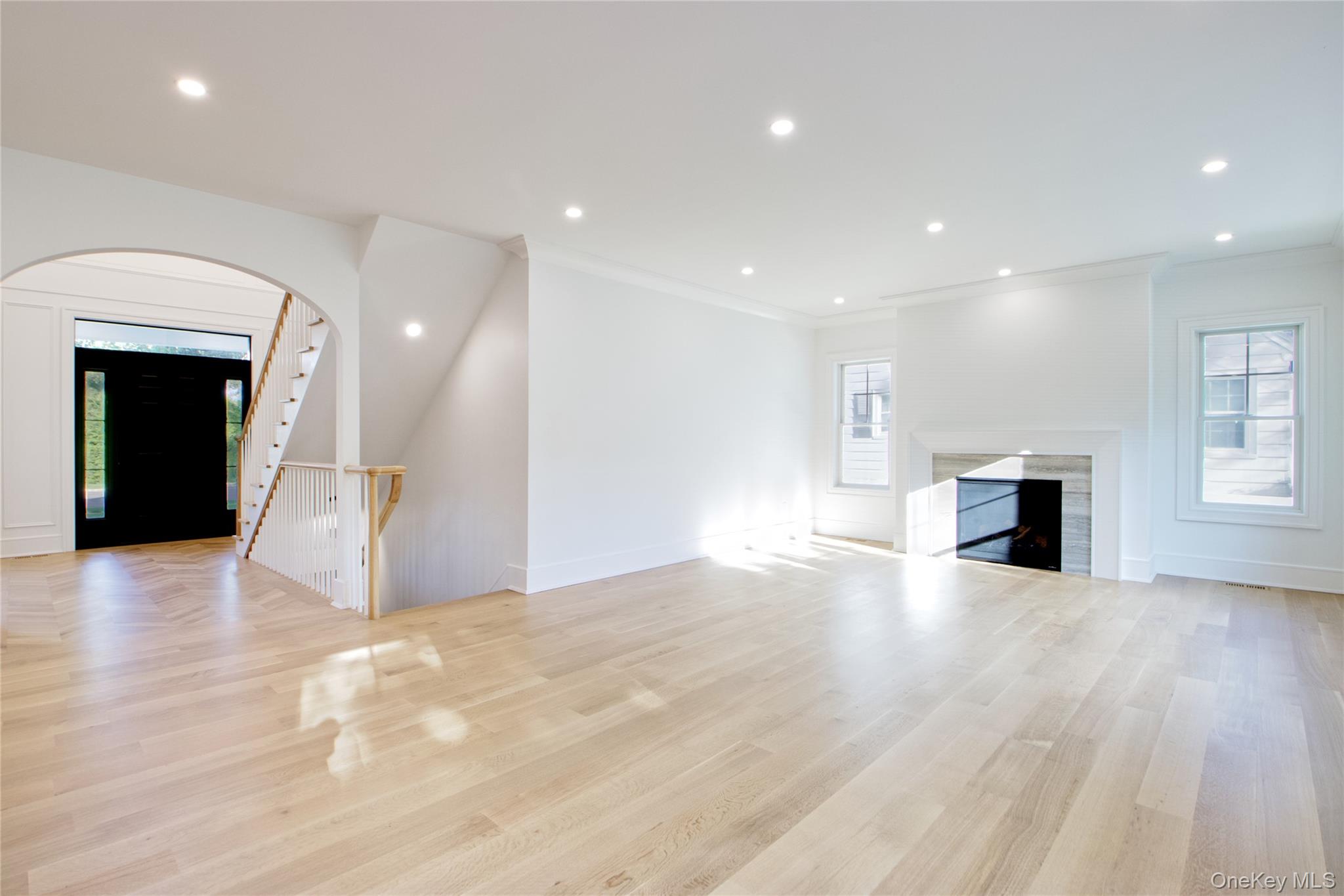 #5 photo, 225 Brixton Road, Garden City , NY 11530