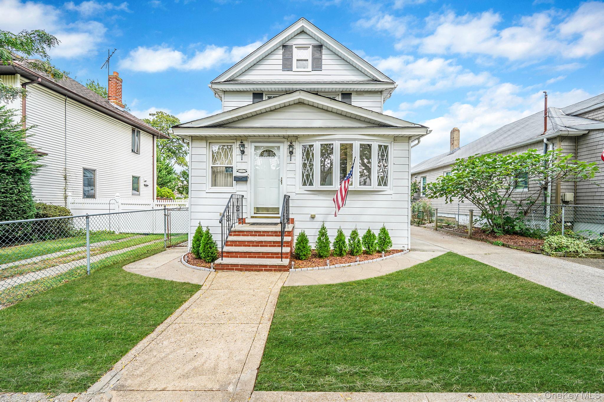 #1 photo, 258-09 87th Avenue, Floral Park , NY 11001