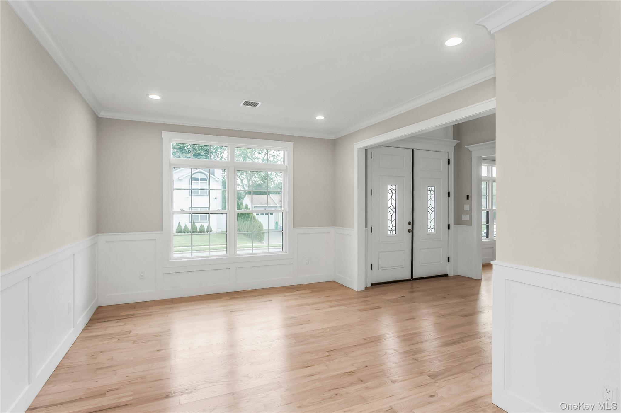 #7 photo, 8 Sebree Place, Plainview , NY 11803