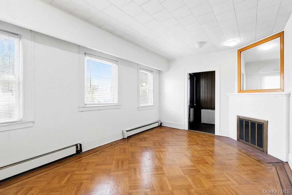 #4 photo, 96-20 160th Avenue, クイーンズ区 Howard Beach , NY 11414