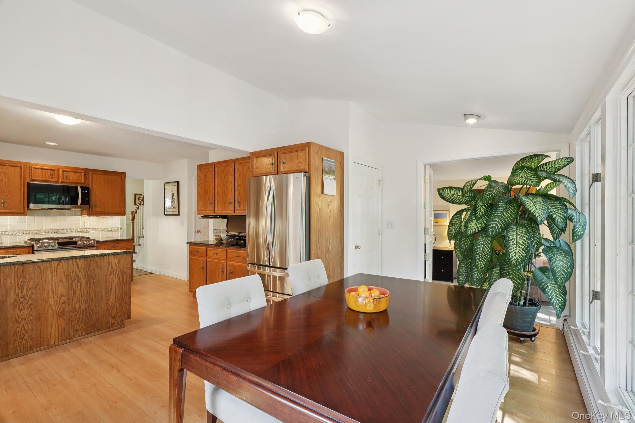 #17 photo, 230 Cook Street, サフォーク郡 Huntington Station , NY 11746