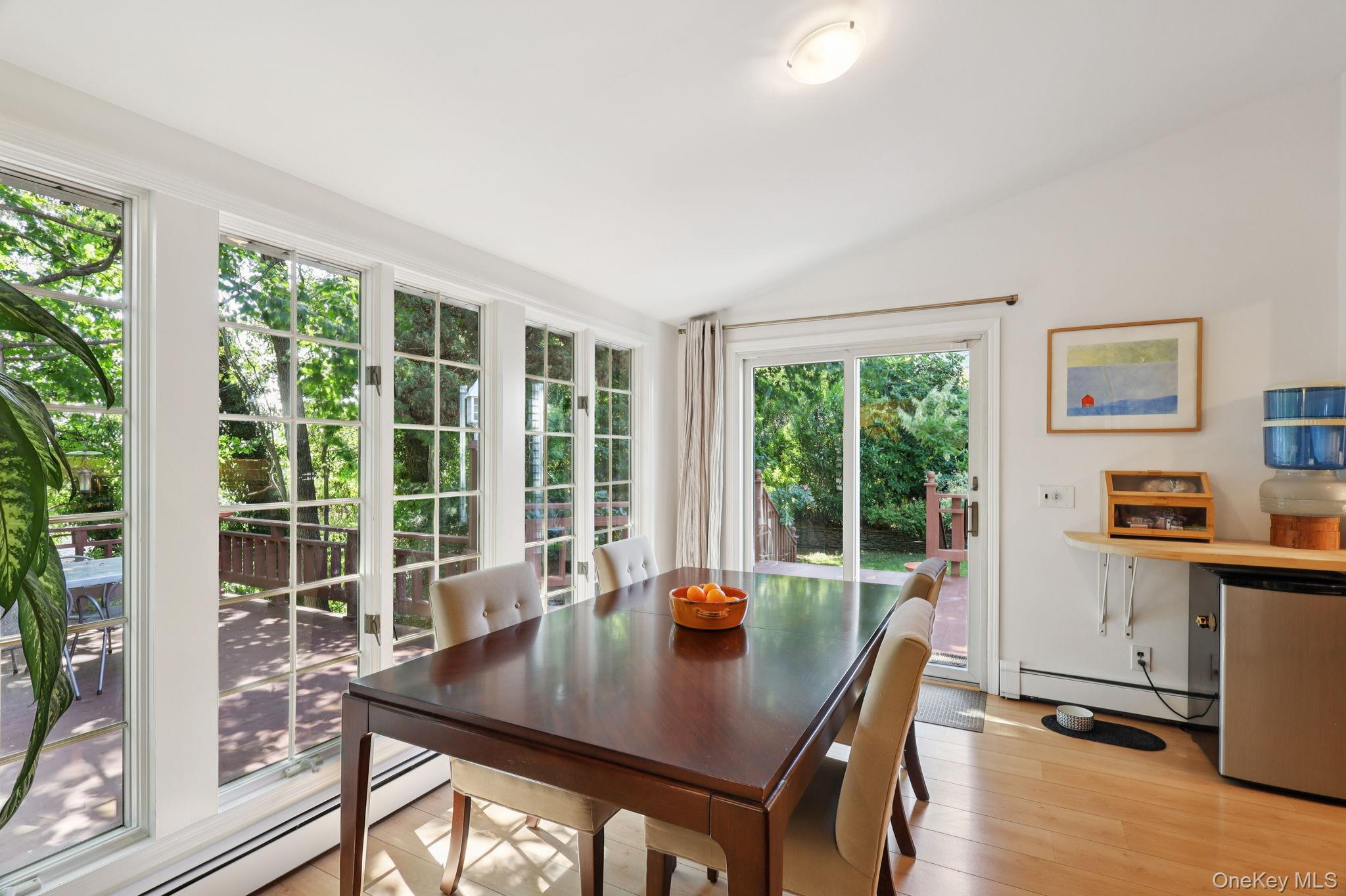 #18 photo, 230 Cook Street, サフォーク郡 Huntington Station , NY 11746