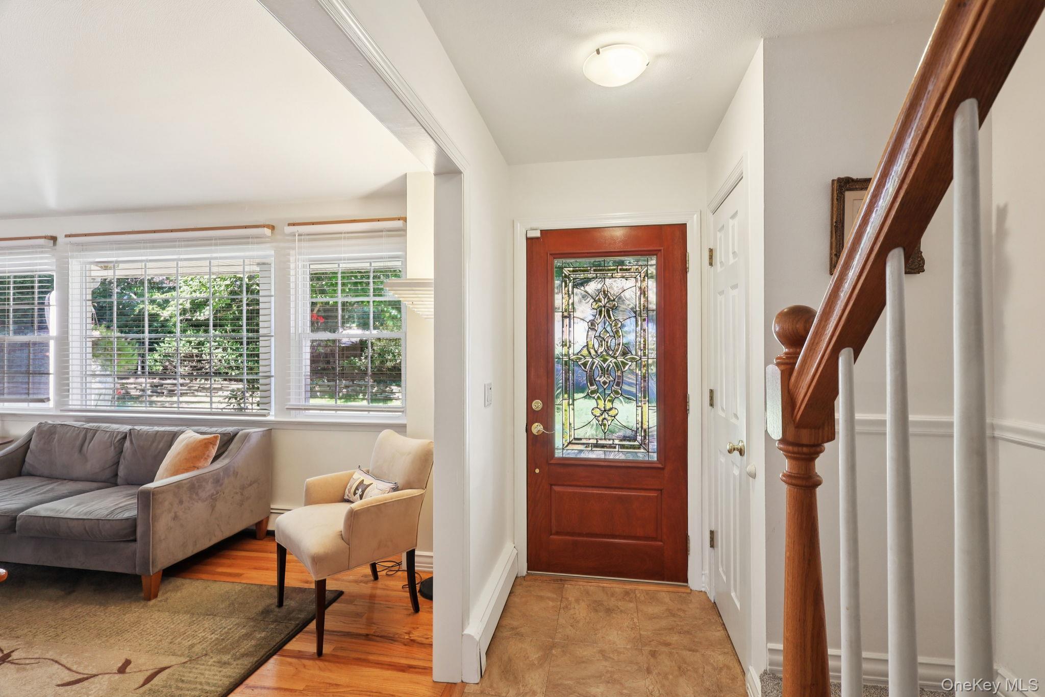 #3 photo, 230 Cook Street, サフォーク郡 Huntington Station , NY 11746