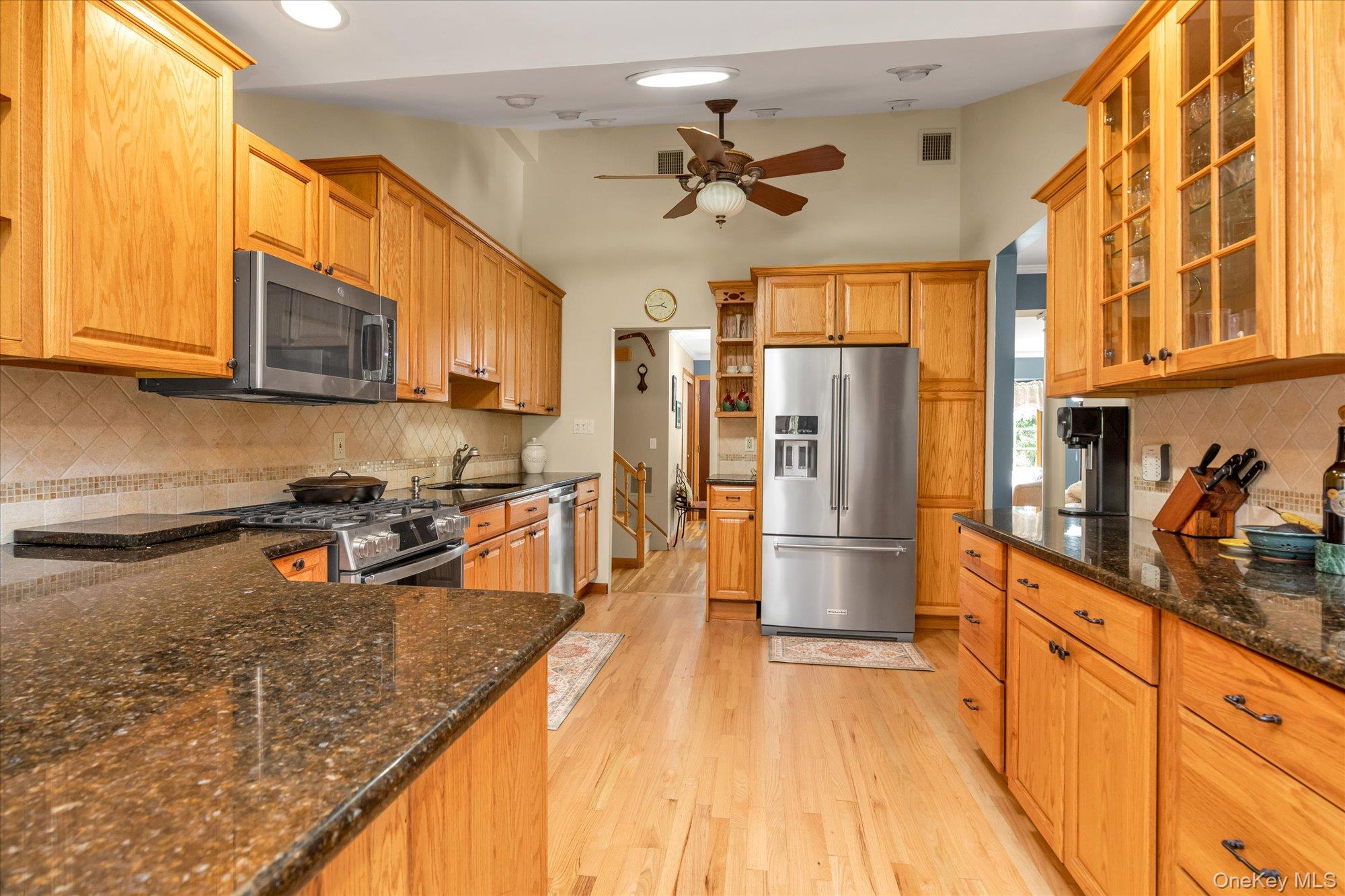 #9 photo, 84 Lake Road, Greenlawn , NY 11740