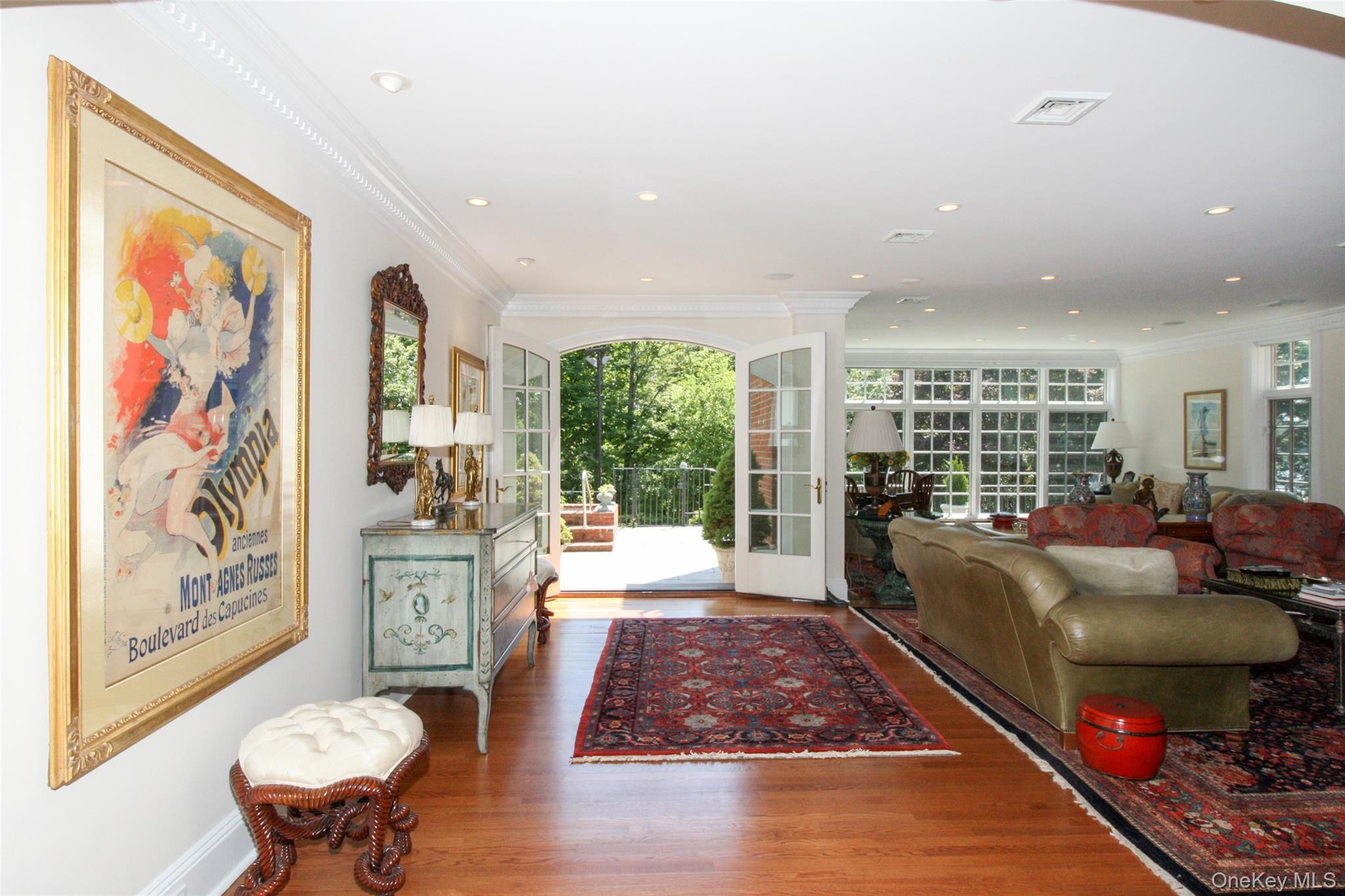 #14 photo, 40 Deer Park Road, Great Neck , NY 11024