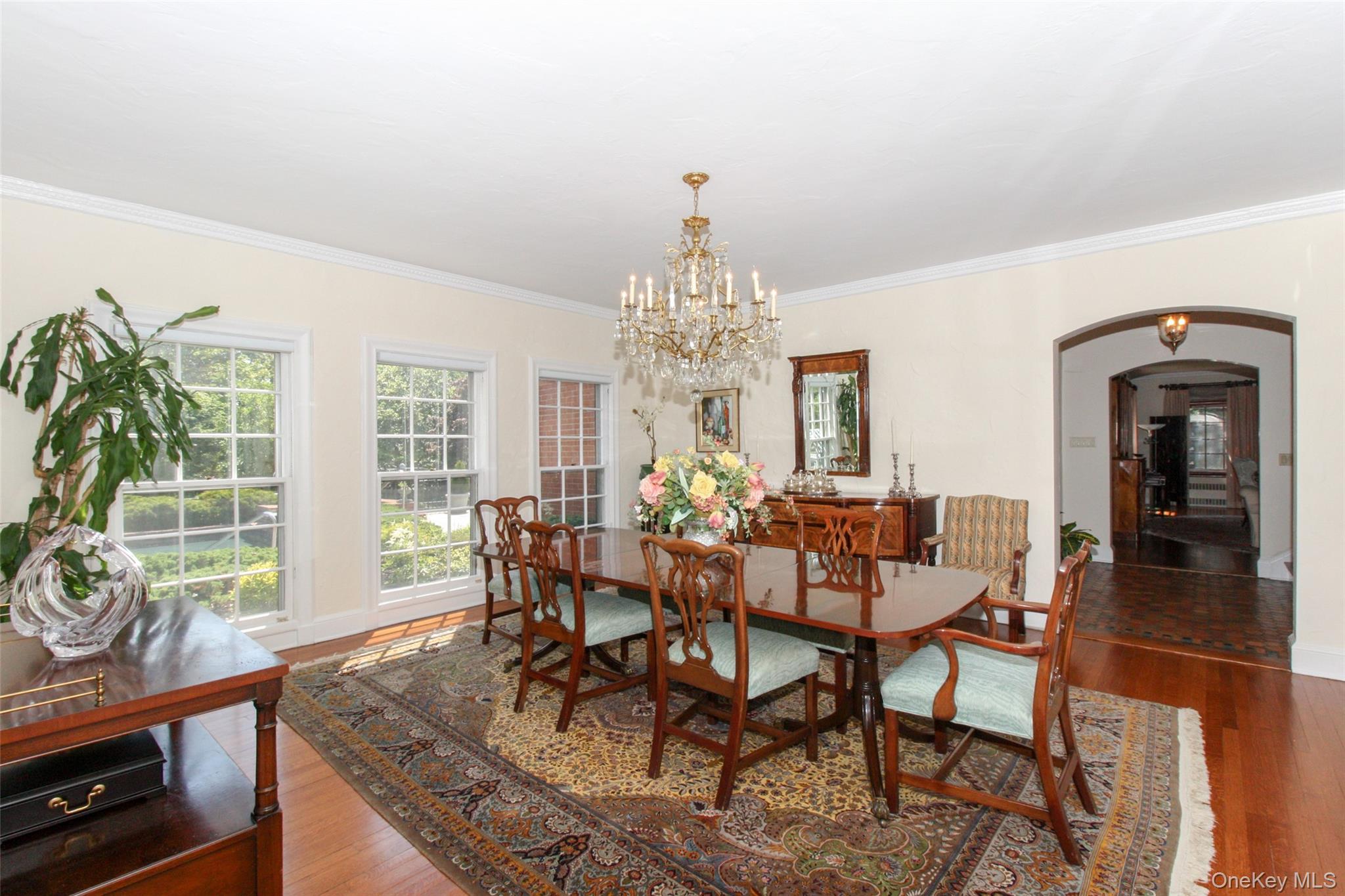 #15 photo, 40 Deer Park Road, Great Neck , NY 11024