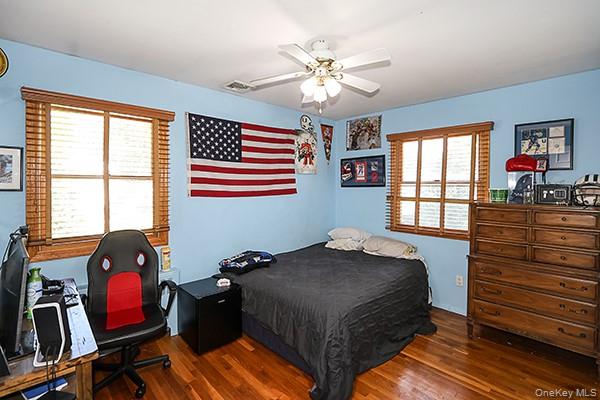 #15 photo, 15 Hedgerow Lane, Commack , NY 11725