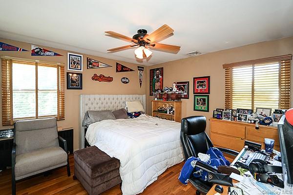 #17 photo, 15 Hedgerow Lane, Commack , NY 11725