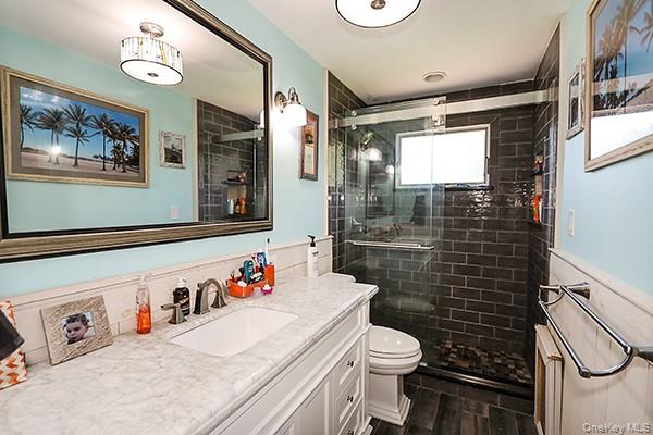 #18 photo, 15 Hedgerow Lane, Commack , NY 11725