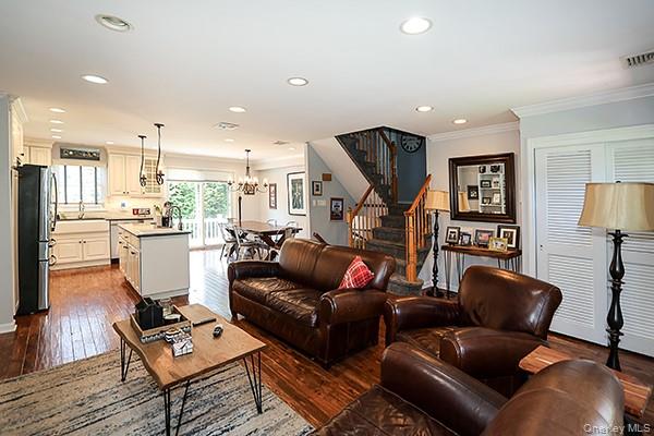 #6 photo, 15 Hedgerow Lane, Commack , NY 11725