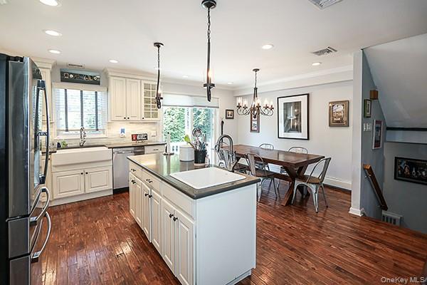 #7 photo, 15 Hedgerow Lane, Commack , NY 11725