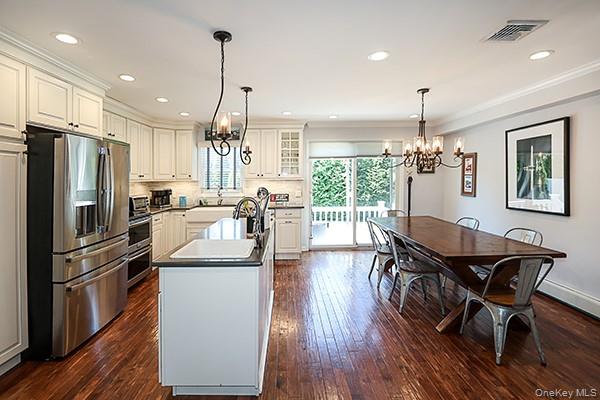 #8 photo, 15 Hedgerow Lane, Commack , NY 11725